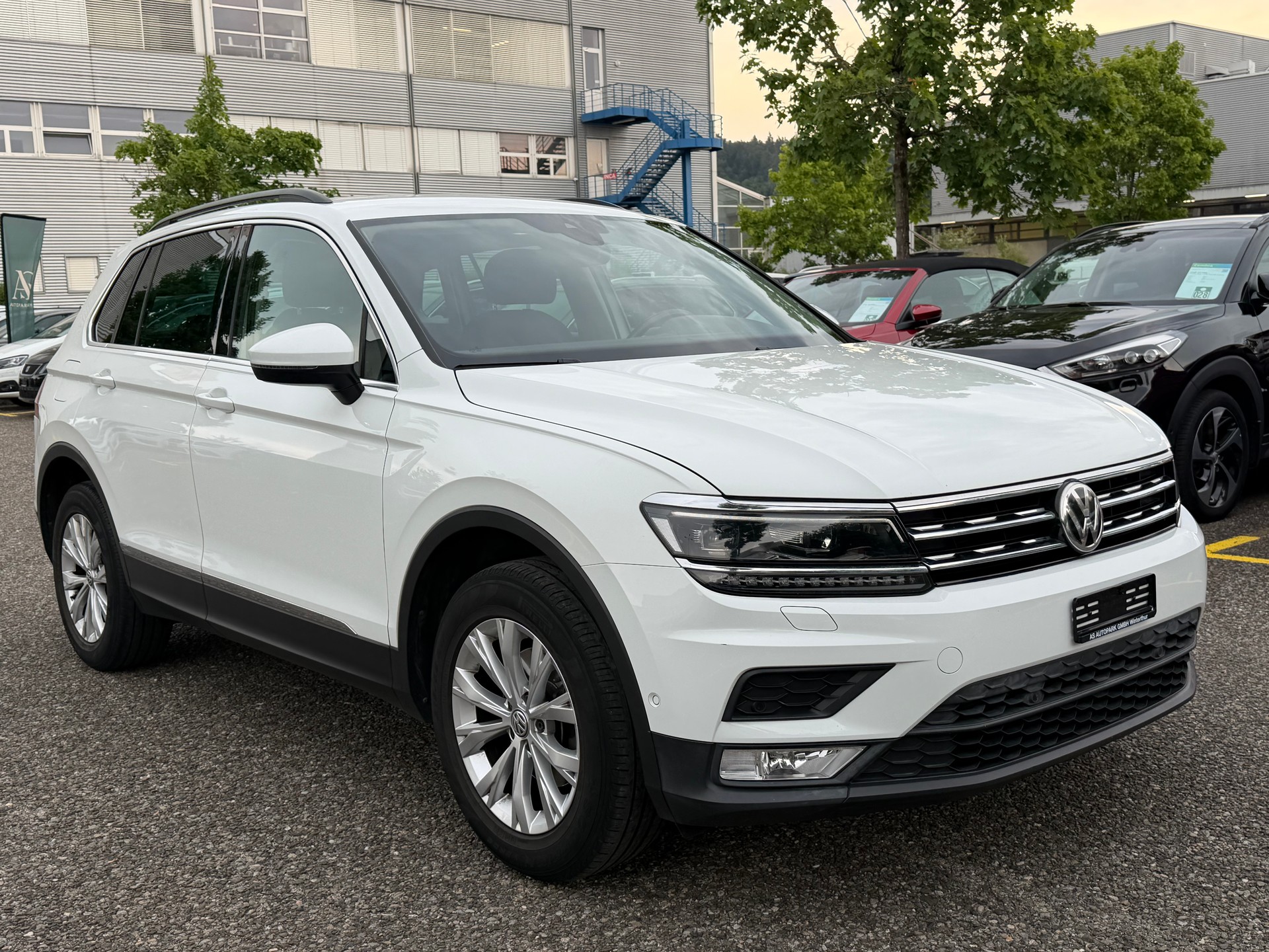 VW Tiguan 1.4TSI Comfortline 4Motion DSG-image-2