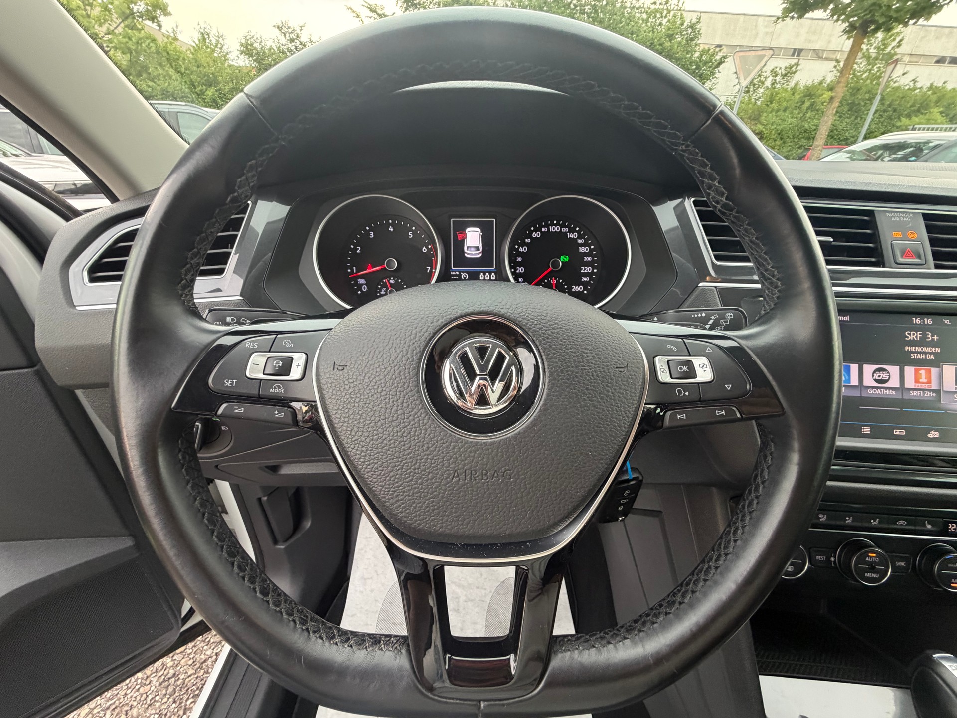 VW Tiguan 1.4TSI Comfortline 4Motion DSG-image-11