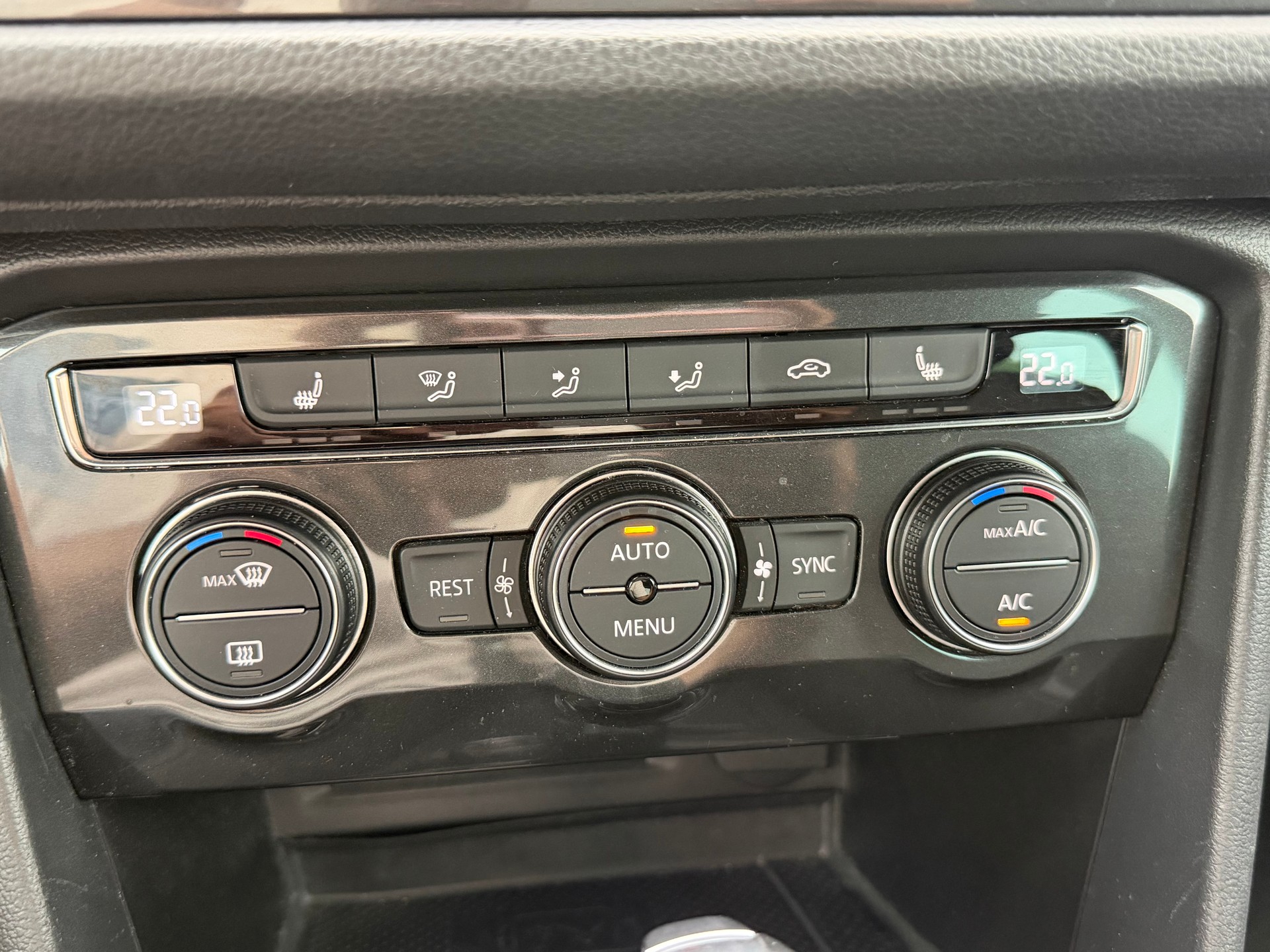 VW Tiguan 1.4TSI Comfortline 4Motion DSG-image-23