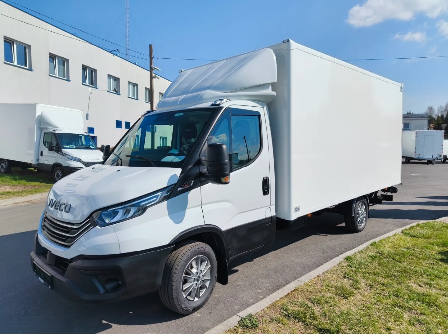 IVECO Daily 35 S 18H Kasten-image-0
