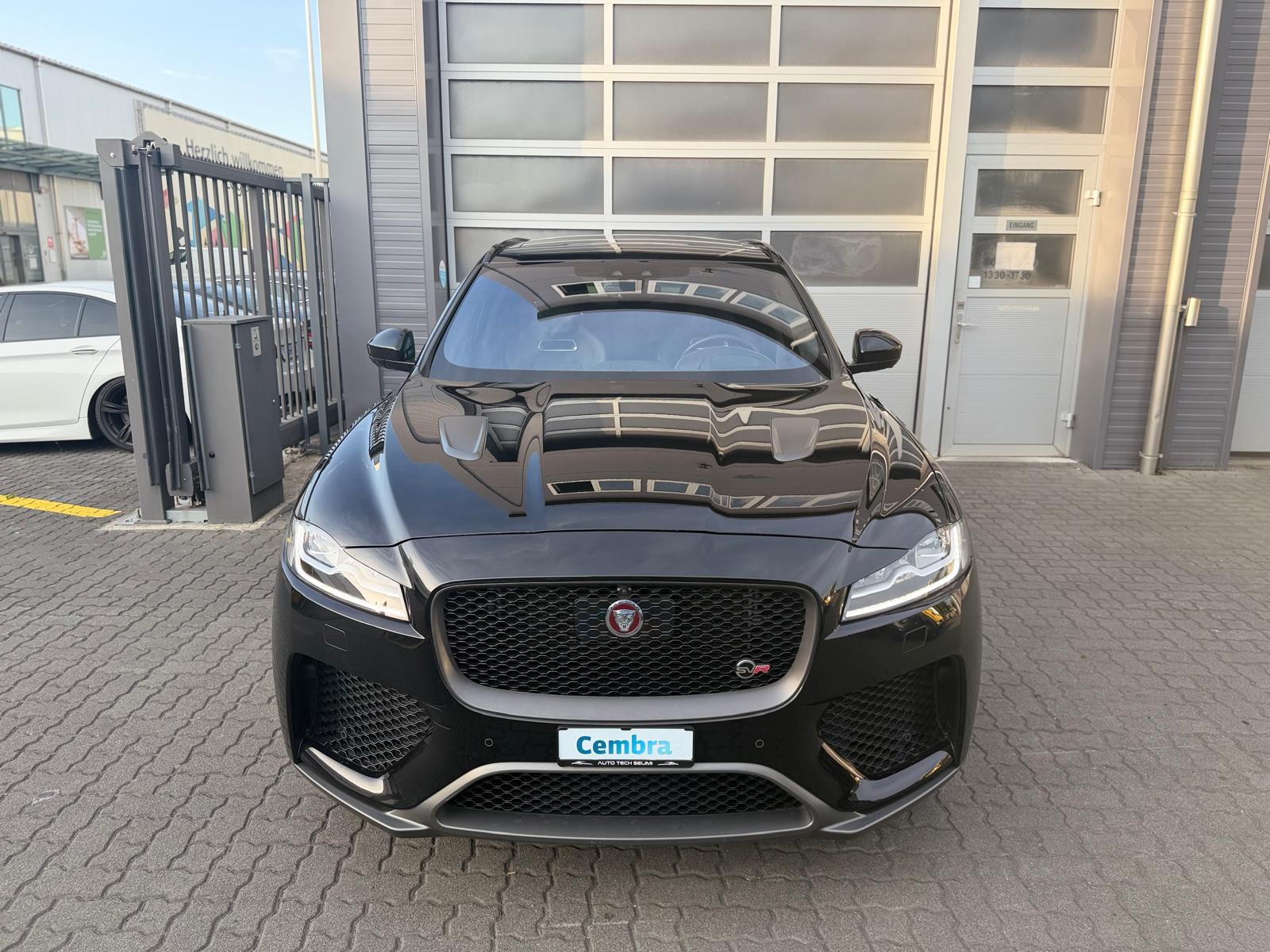 JAGUAR F-Pace 5.0 V8 SVR AWD Automatik-image-2