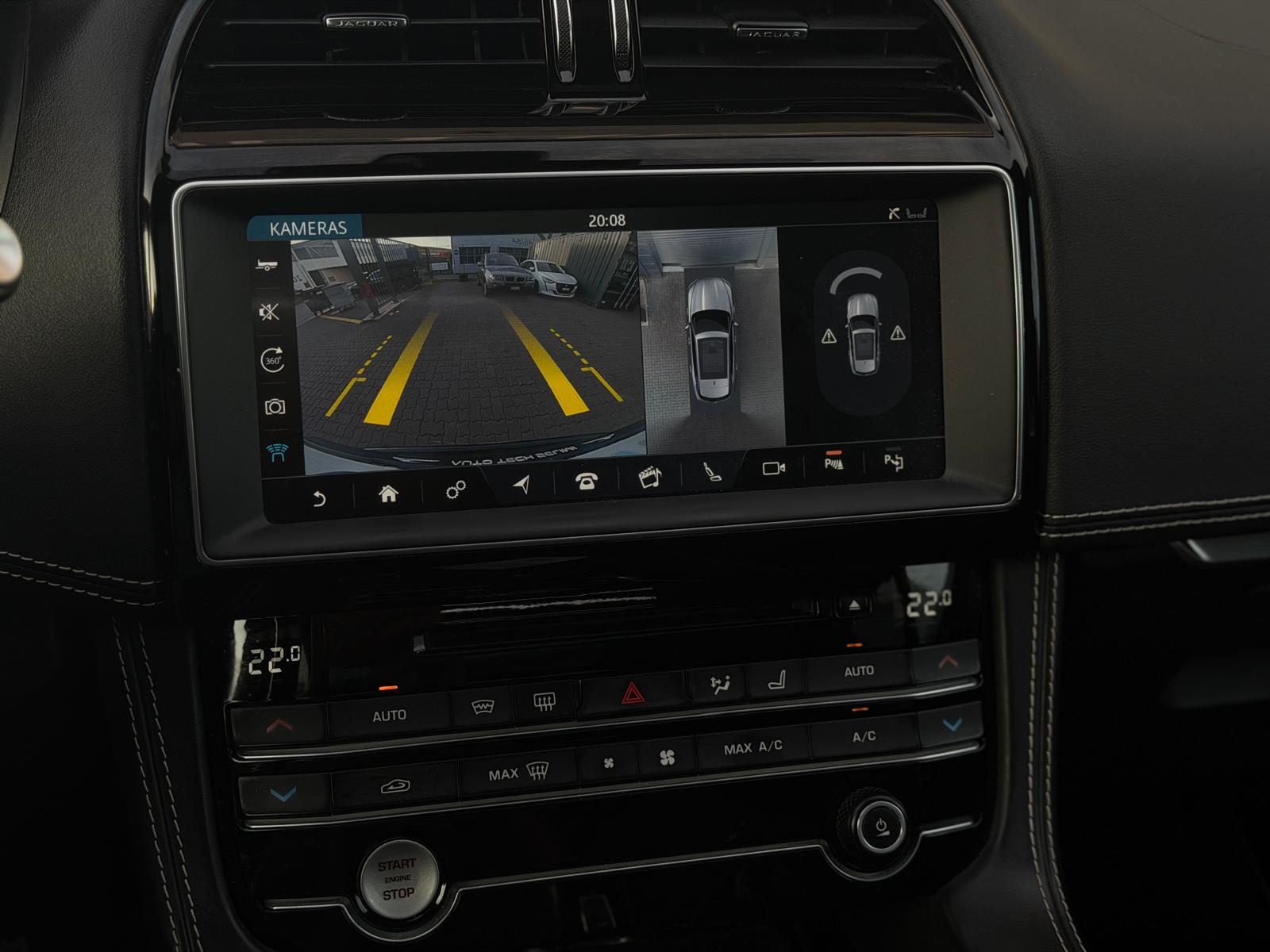 JAGUAR F-Pace 5.0 V8 SVR AWD Automatik-image-17