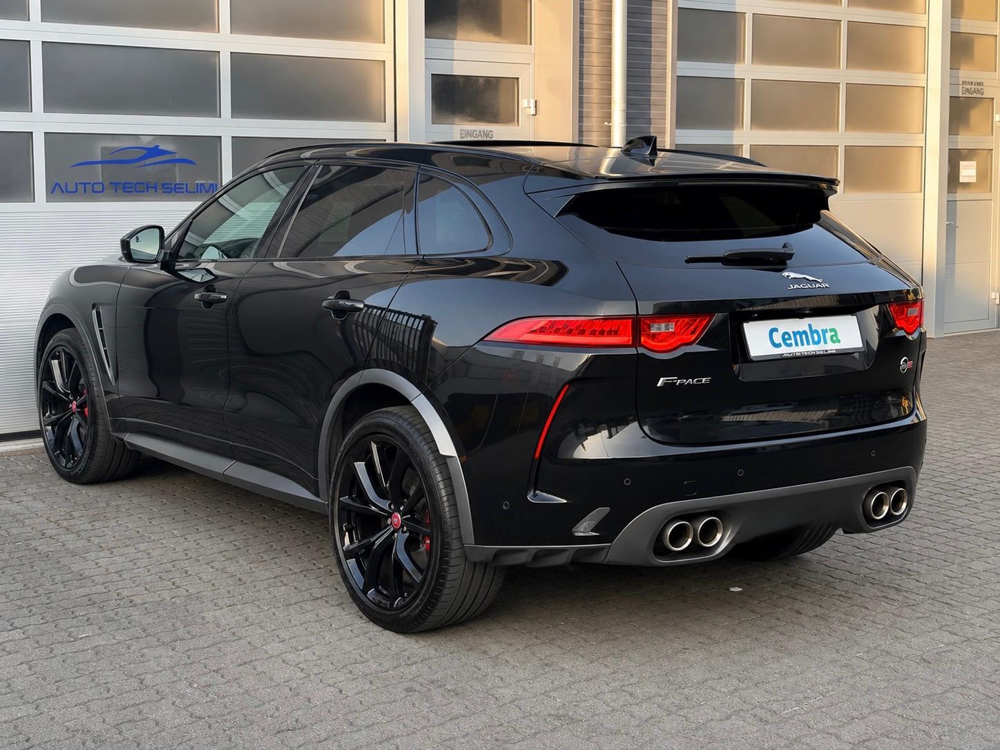 JAGUAR F-Pace 5.0 V8 SVR AWD Automatik-image-6