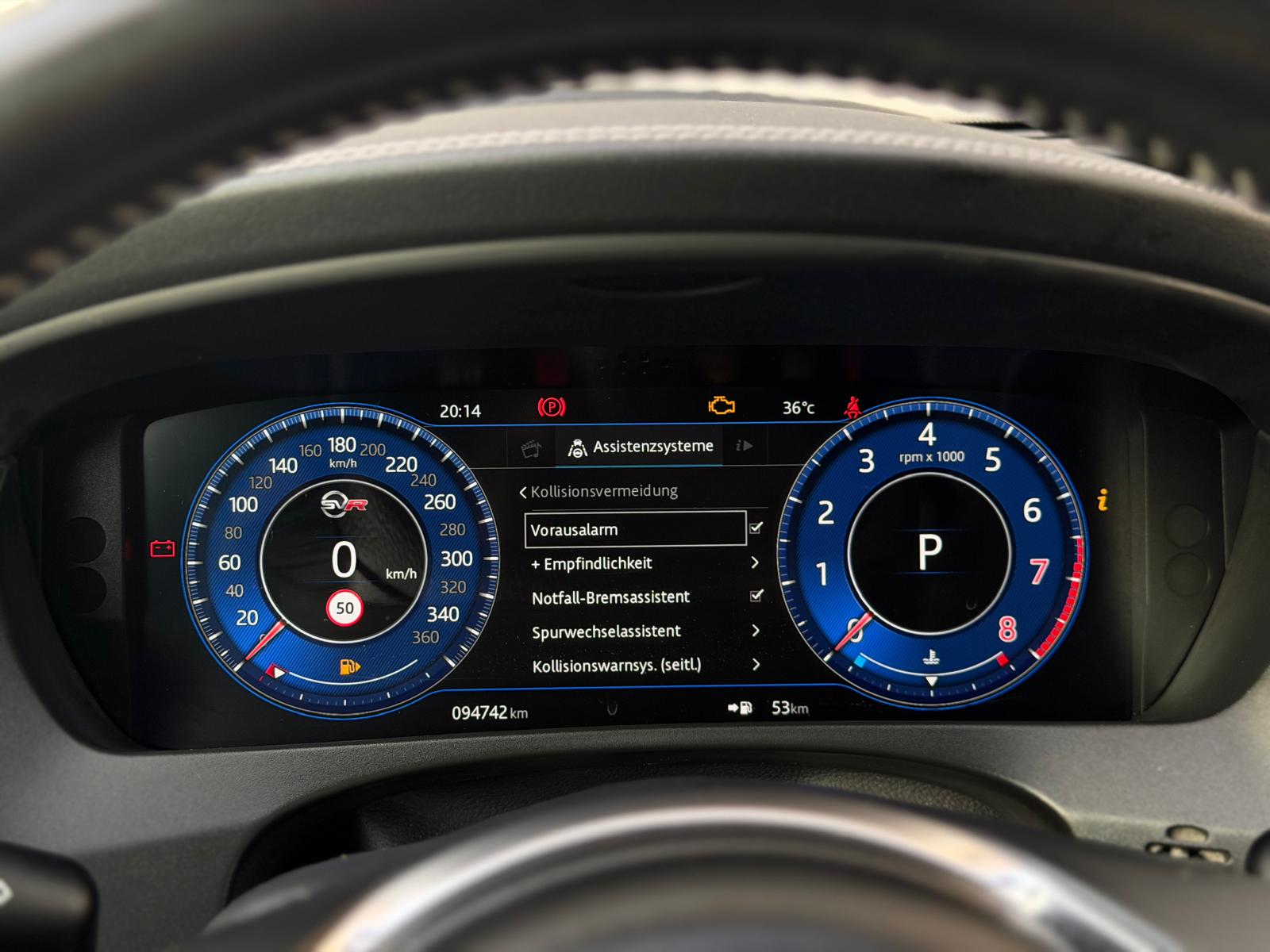 JAGUAR F-Pace 5.0 V8 SVR AWD Automatik-image-19