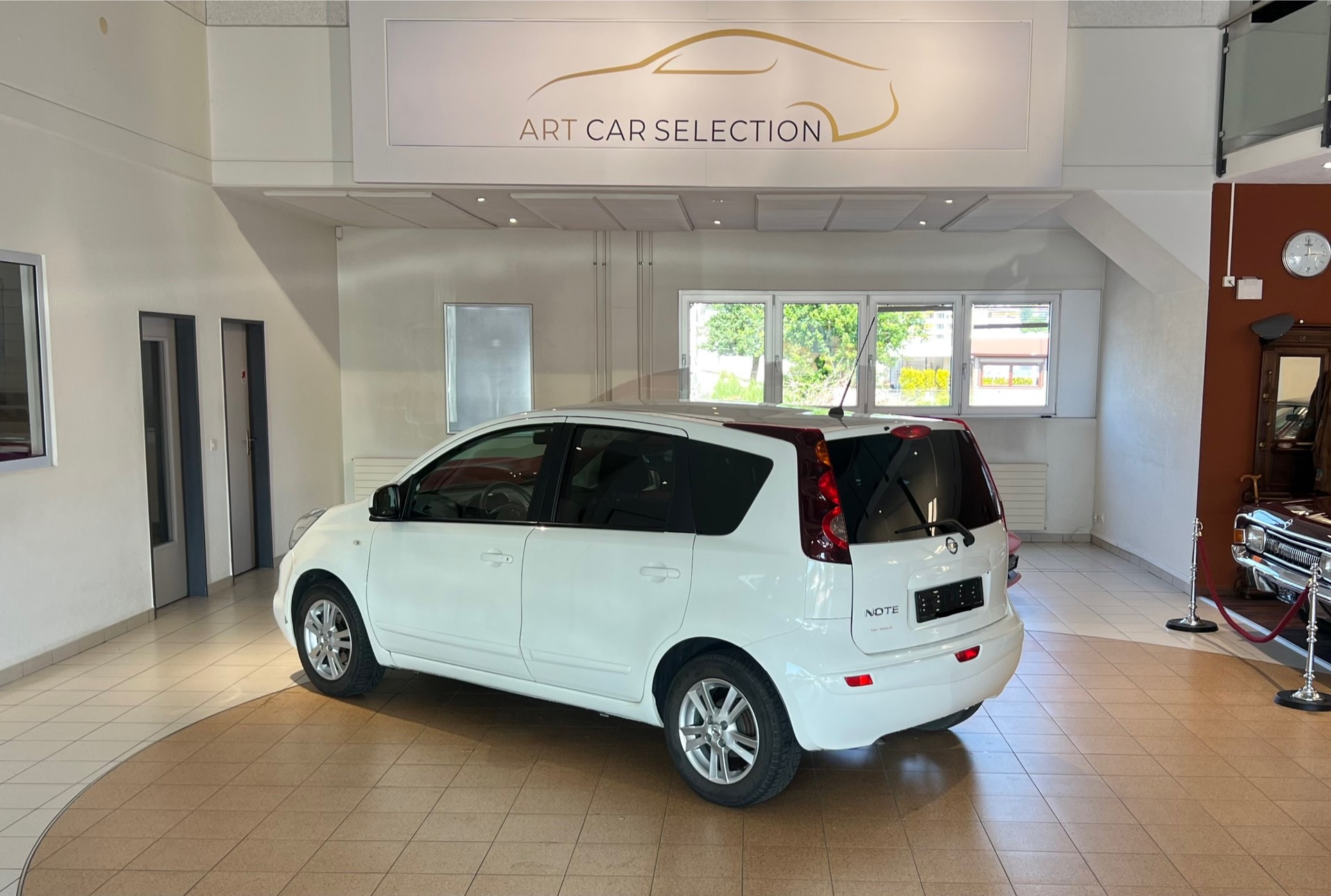 NISSAN Note 1.6 tekna Automatic-image-2