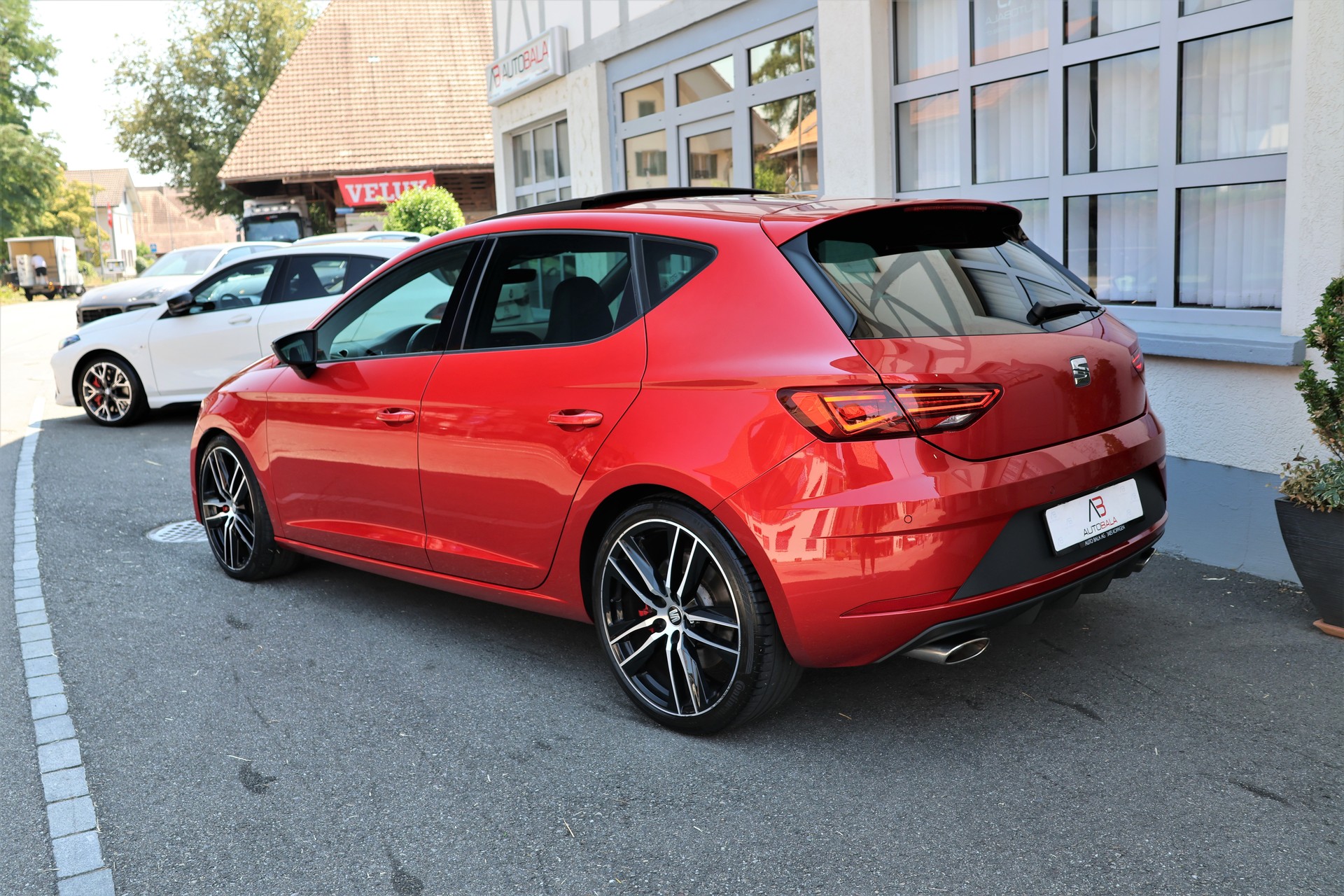 SEAT Leon 2.0 TSI SWISS Cupra 290 DSG (CH)-image-6