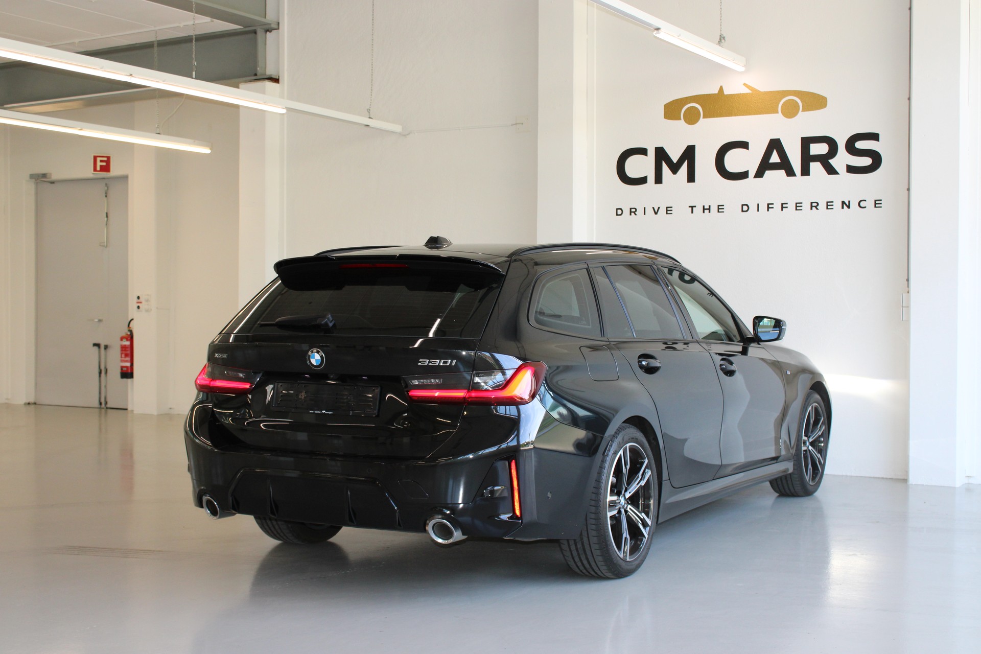 BMW 330i xDrive Steptronic M Sport-image-6