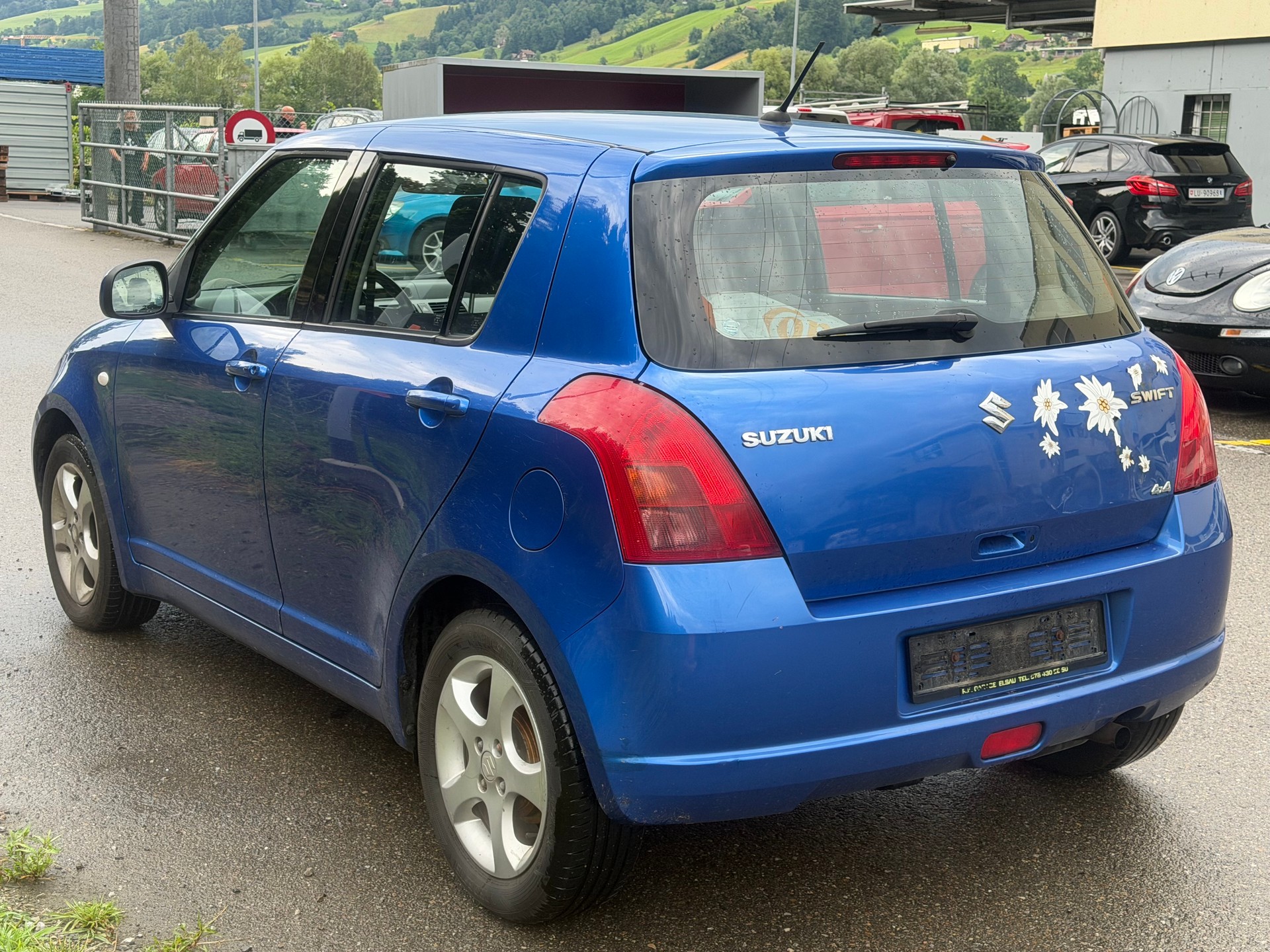 SUZUKI Swift 1.3i 16V GL Top 4x4-image-5