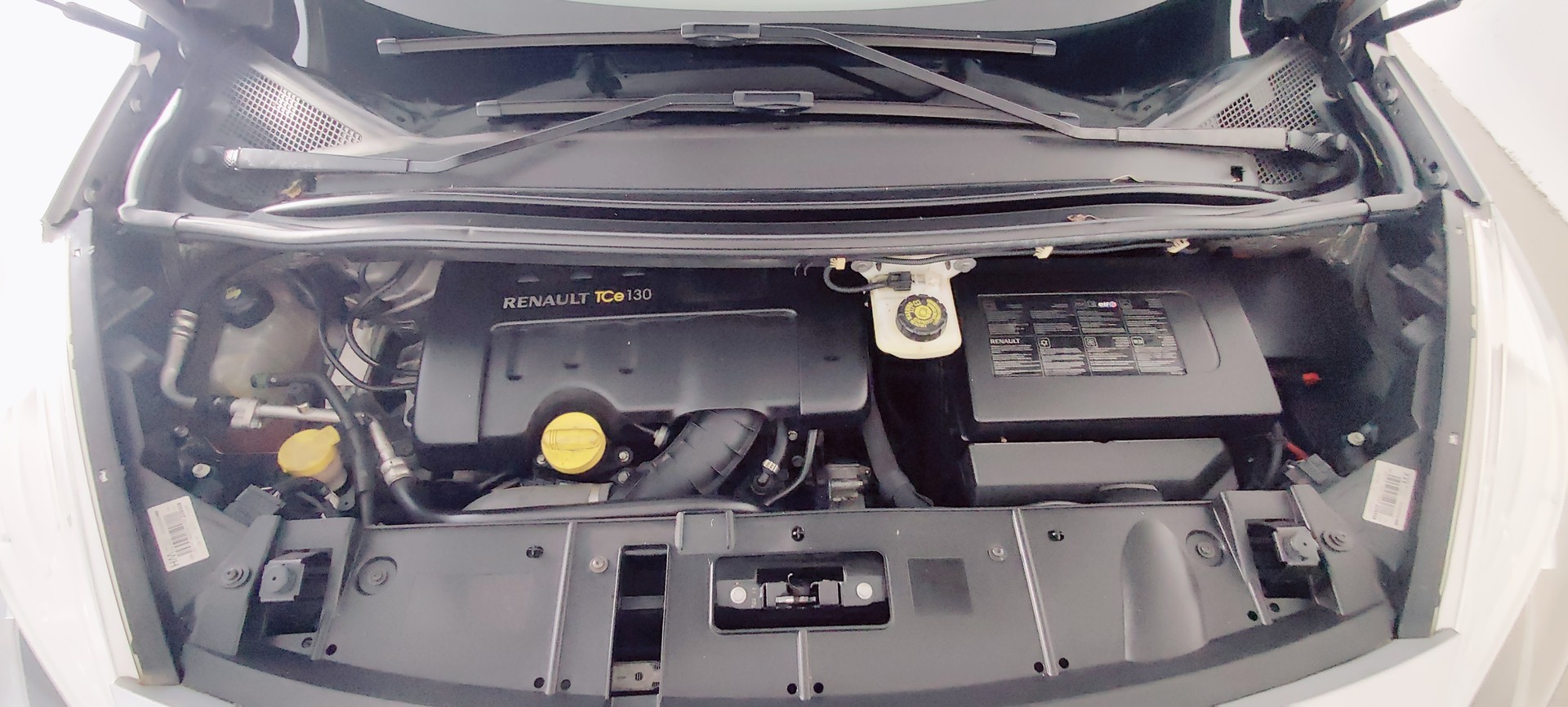 RENAULT Scénic 1.4 16V Turbo Dynamique-image-11
