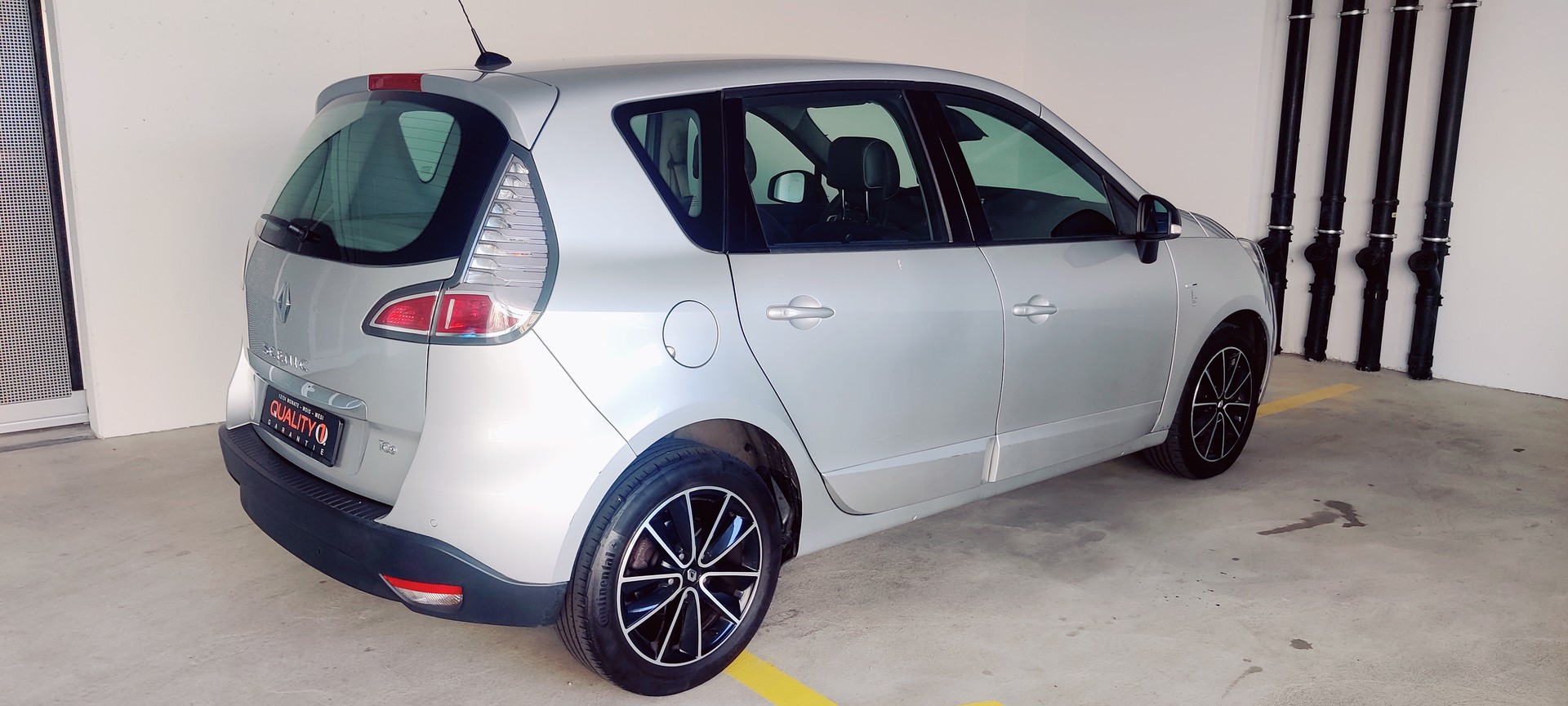 RENAULT Scénic 1.4 16V Turbo Dynamique-image-4