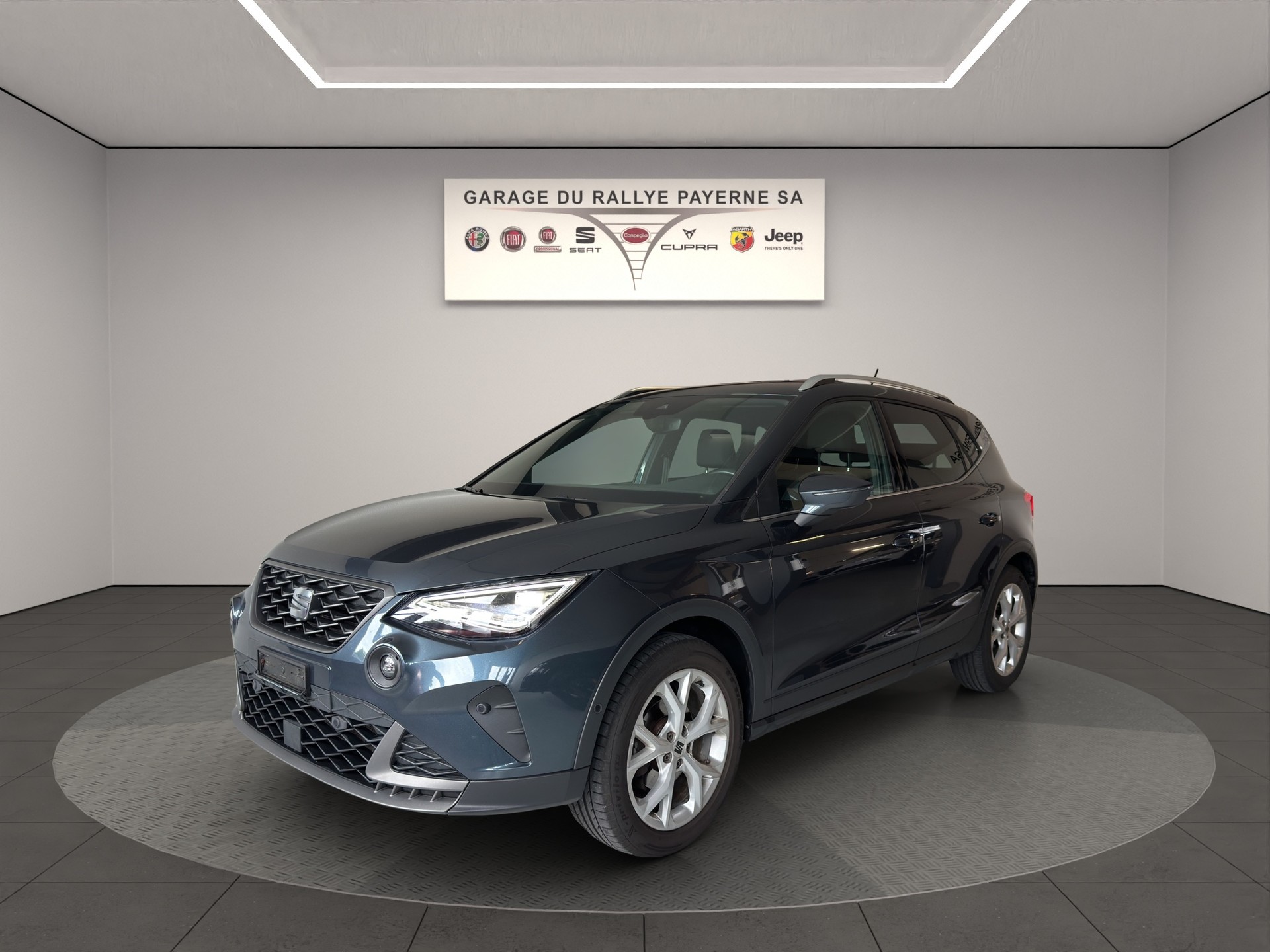 SEAT Arona 1.5 Eco TSI Hola FR DSG-image-1