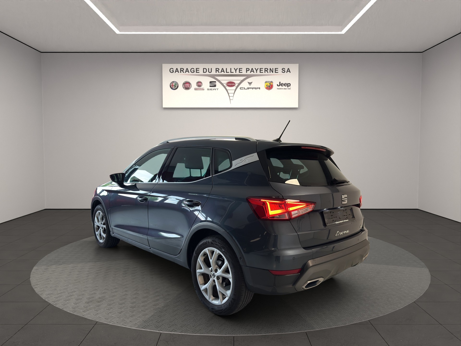 SEAT Arona 1.5 Eco TSI Hola FR DSG-image-2