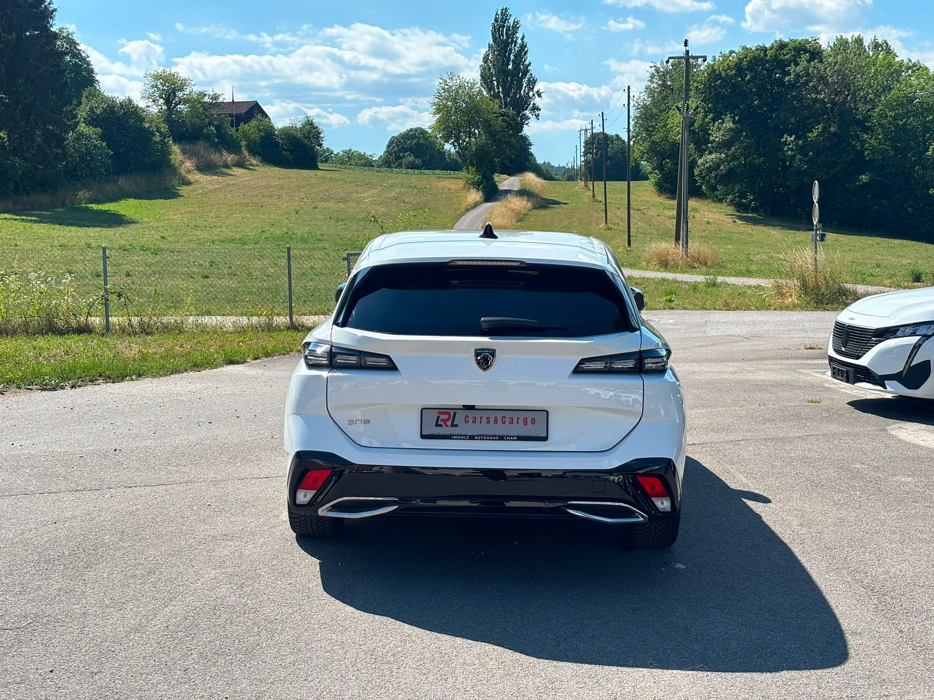 PEUGEOT 308 SW 1.5 BlueHDI Allure Pack EAT8-image-5