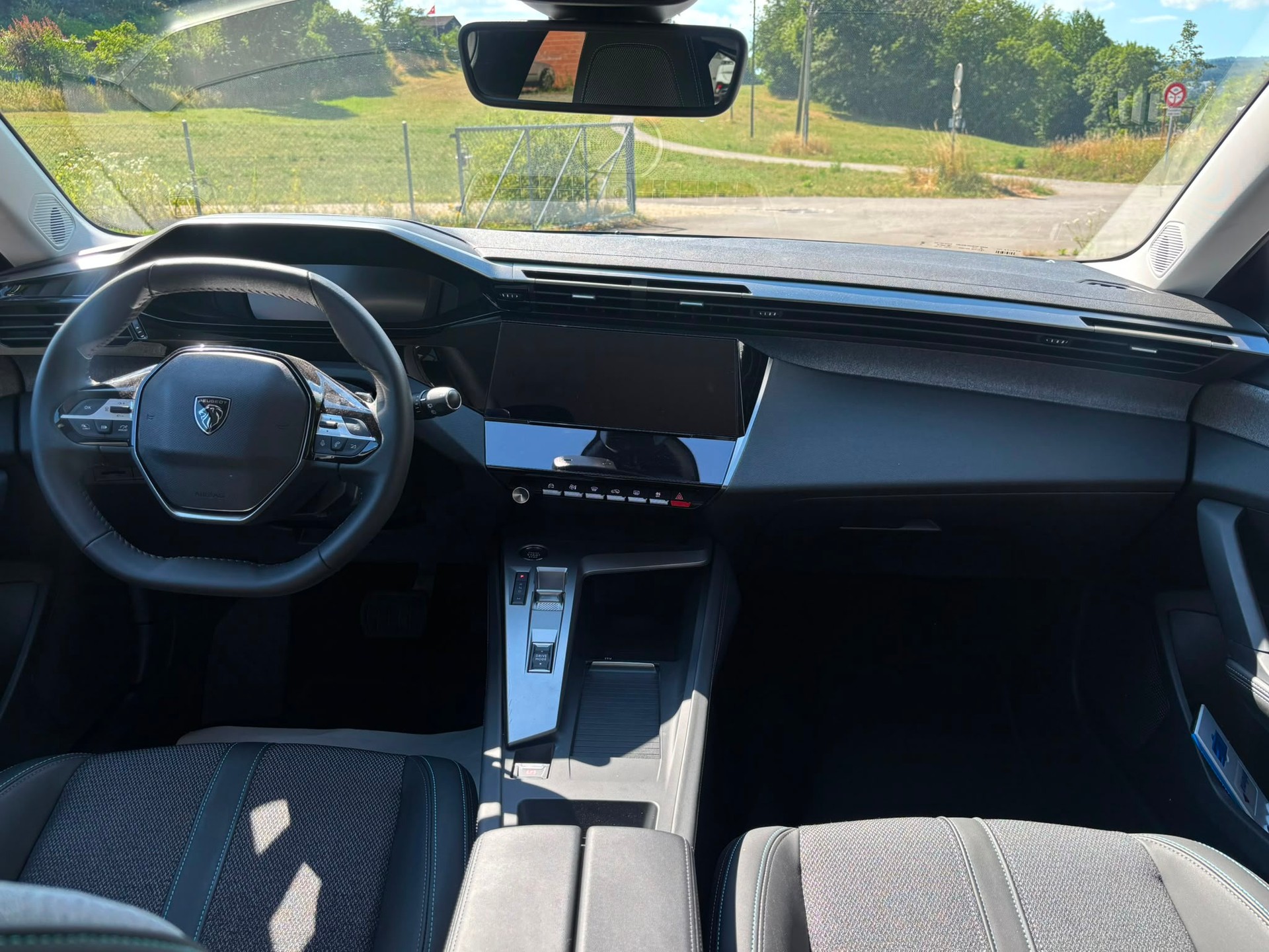 PEUGEOT 308 SW 1.5 BlueHDI Allure Pack EAT8-image-9