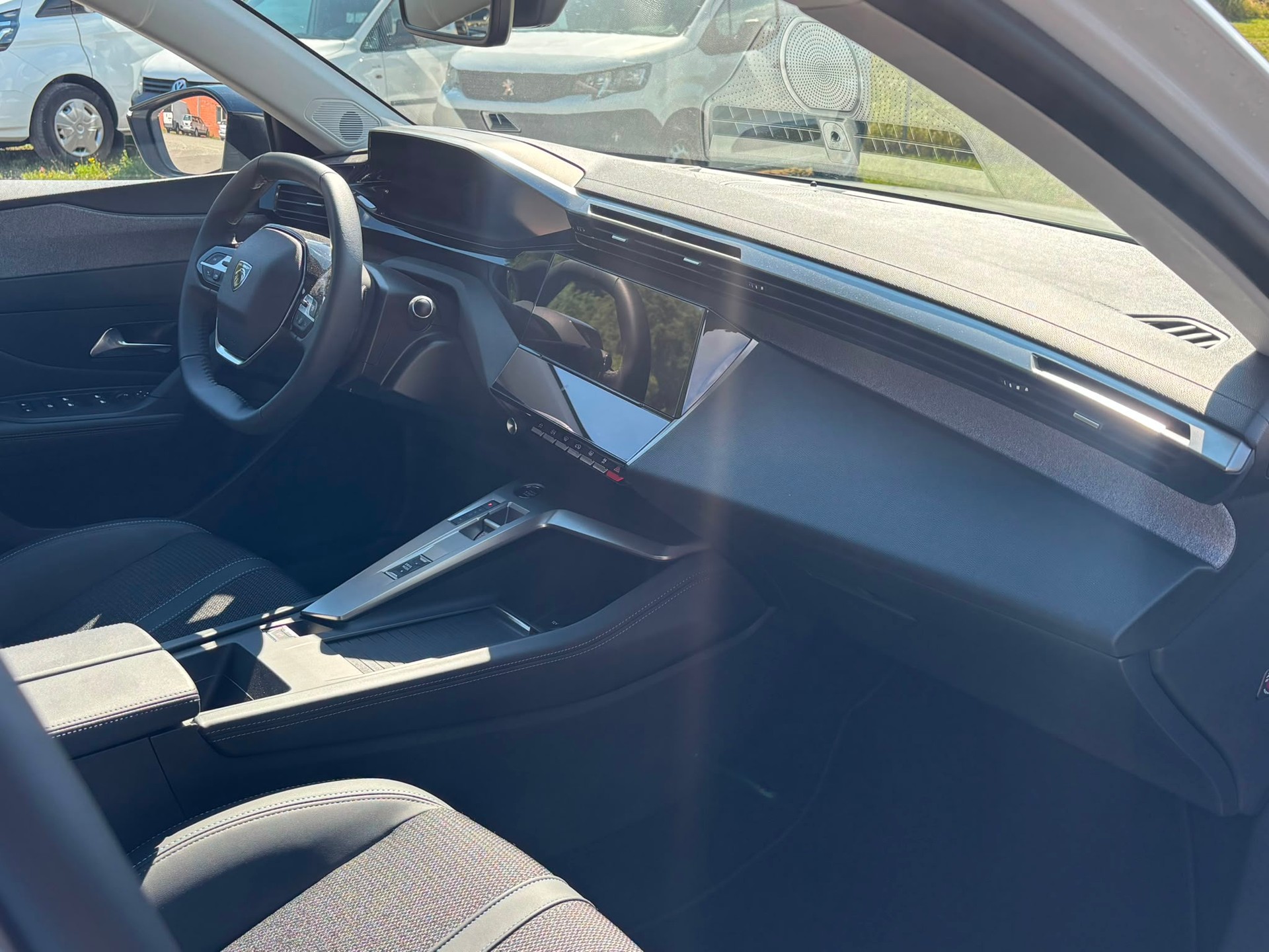 PEUGEOT 308 SW 1.5 BlueHDI Allure Pack EAT8-image-10