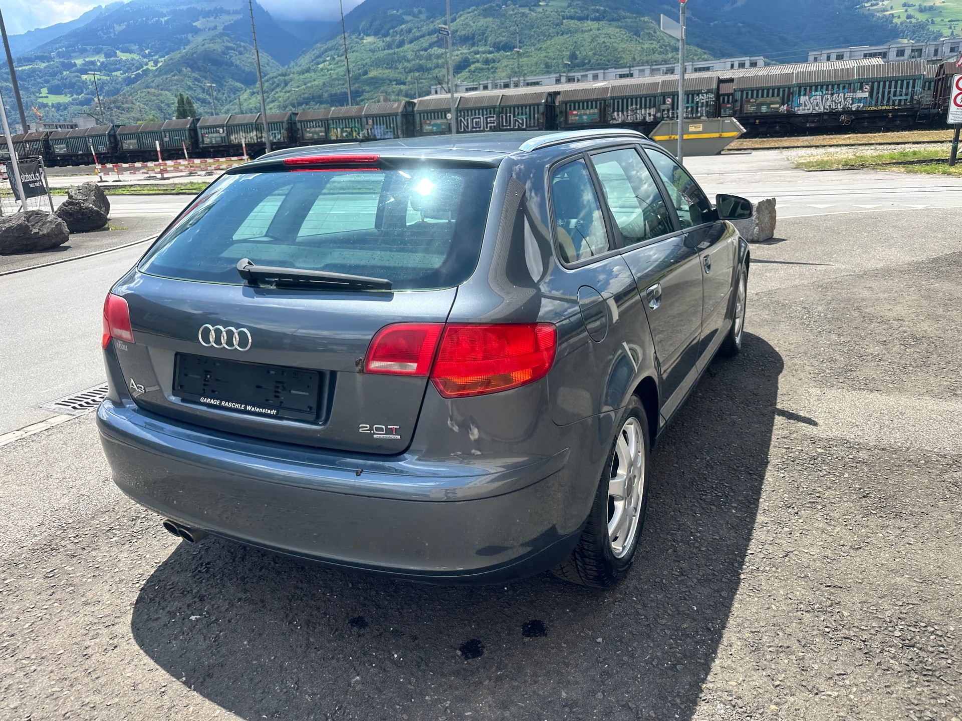 AUDI A3 Sportback 2.0 Turbo FSI Ambition quattro-image-6