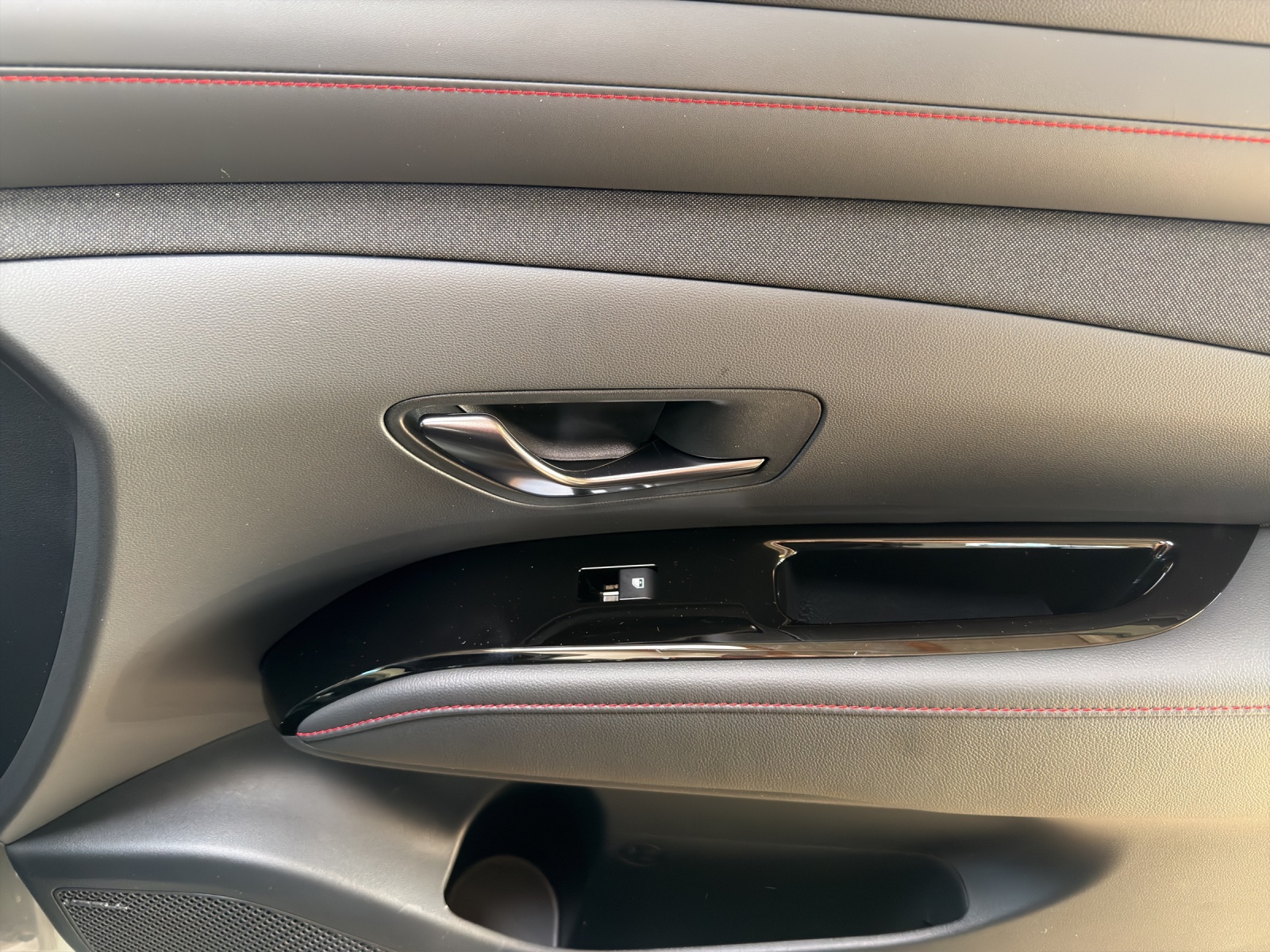 HYUNDAI Tucson 1.6 TGDI HEV N Line LUX pack 4WD-image-10