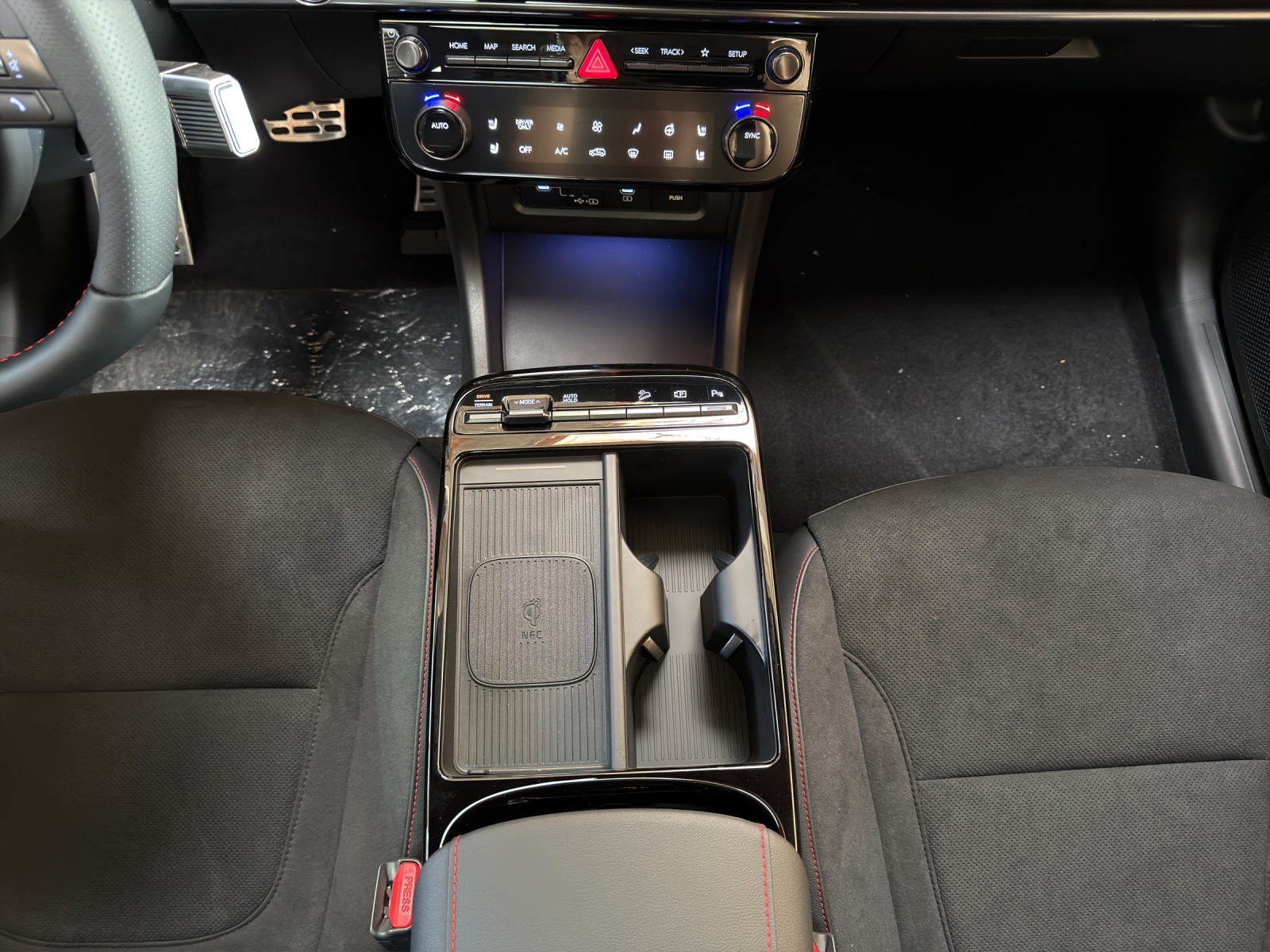 HYUNDAI Tucson 1.6 TGDI HEV N Line LUX pack 4WD-image-14