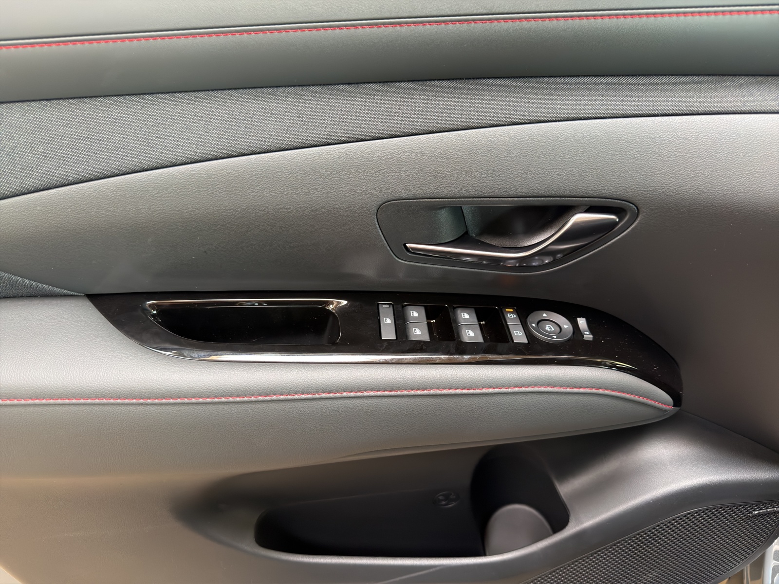 HYUNDAI Tucson 1.6 TGDI HEV N Line LUX pack 4WD-image-8