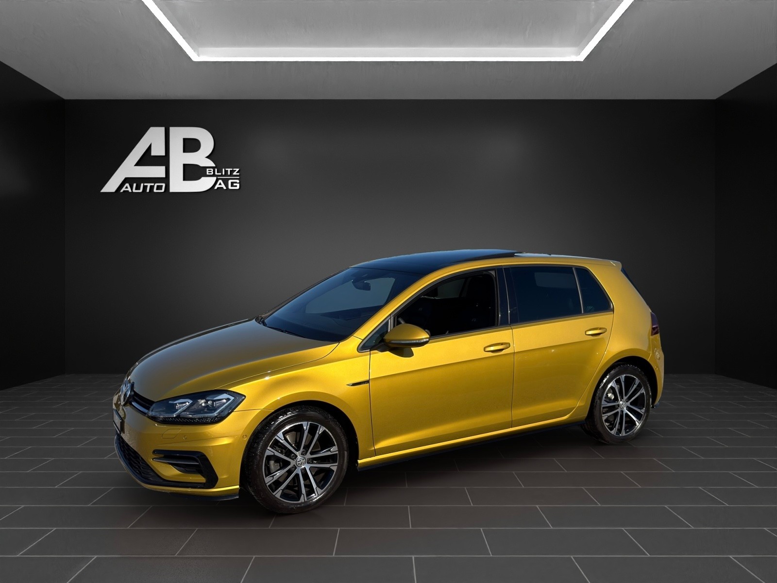 VW Golf VII 1.5 TSI R-Line EVO Highline DSG mit 150 PS-showroom-element-1