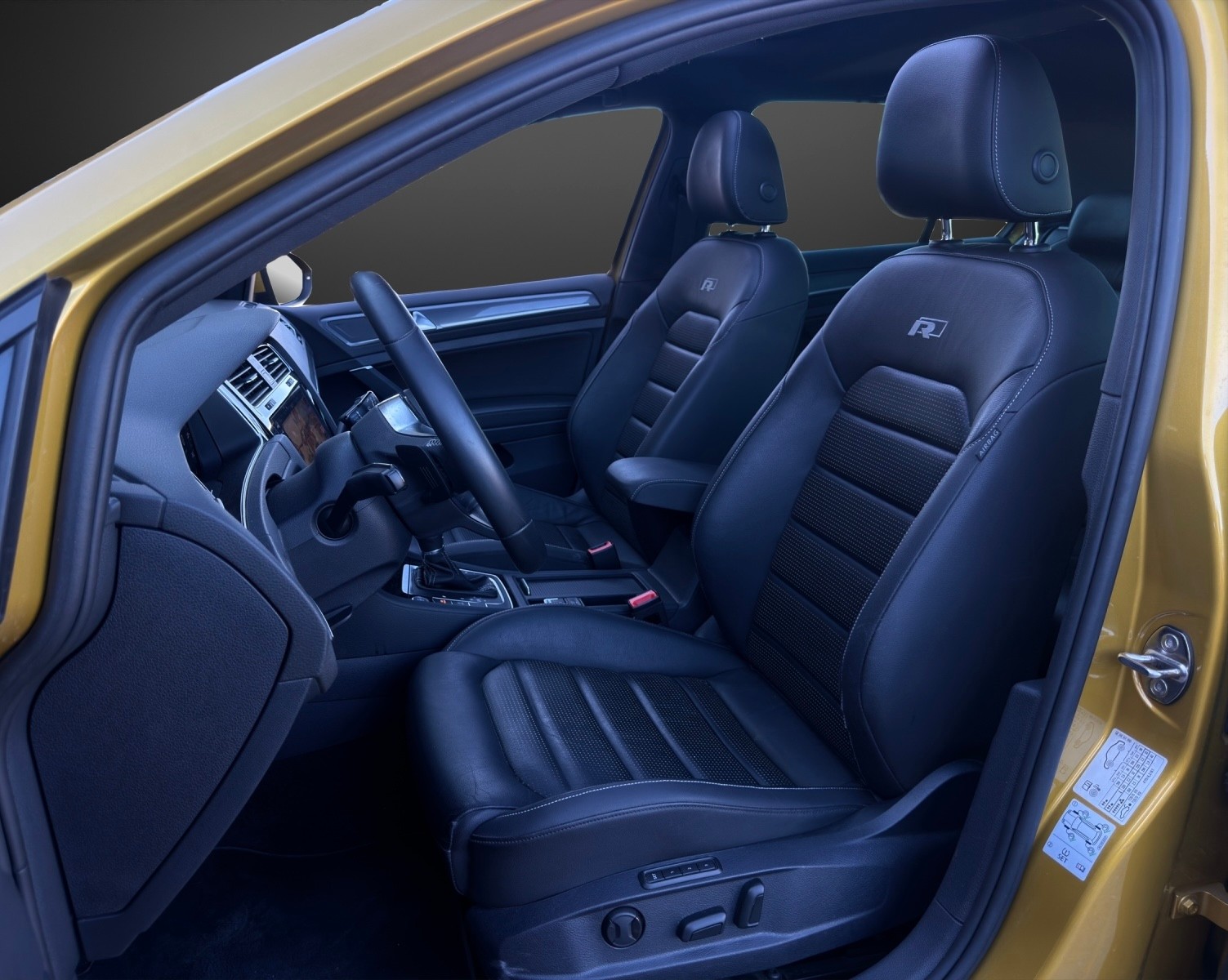 VW Golf VII 1.5 TSI R-Line EVO Highline DSG mit 150 PS-image-6