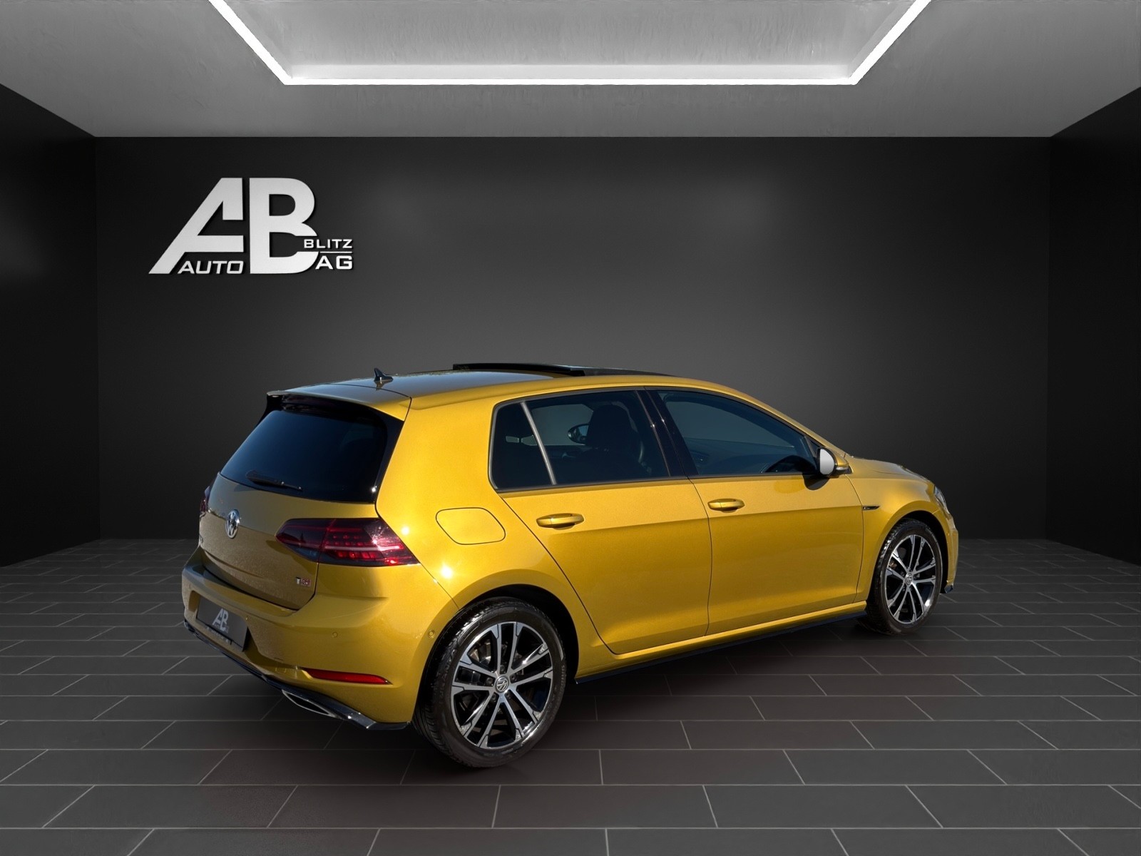 VW Golf VII 1.5 TSI R-Line EVO Highline DSG mit 150 PS-image-4