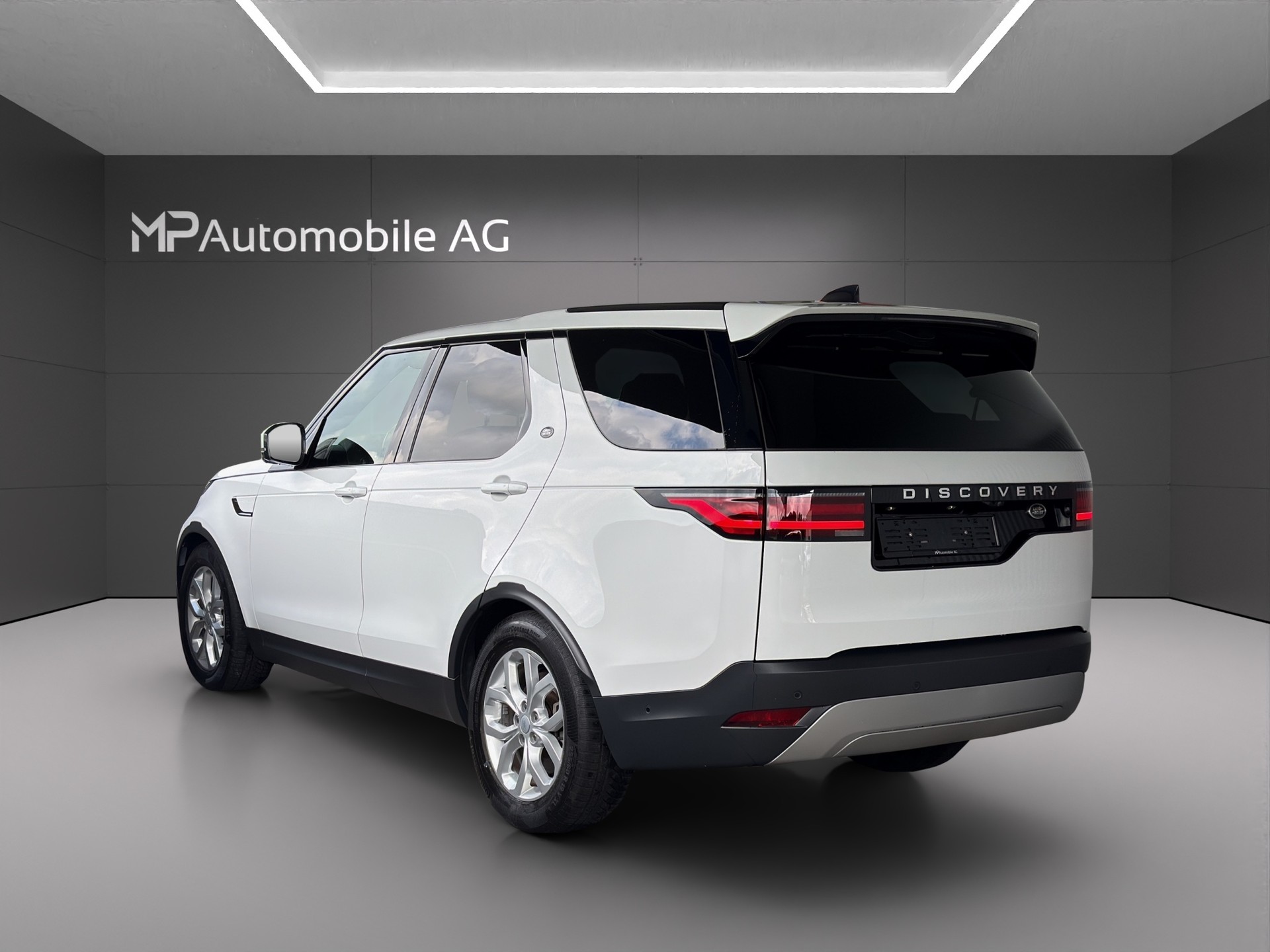 LAND ROVER Discovery 3.0D I6 250 AWD Automatic-image-4
