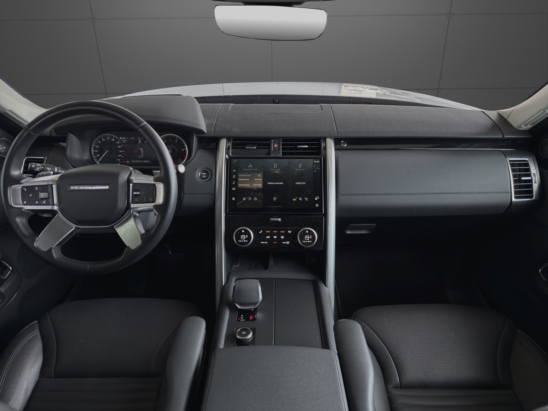 LAND ROVER Discovery 3.0D I6 250 AWD Automatic-image-12