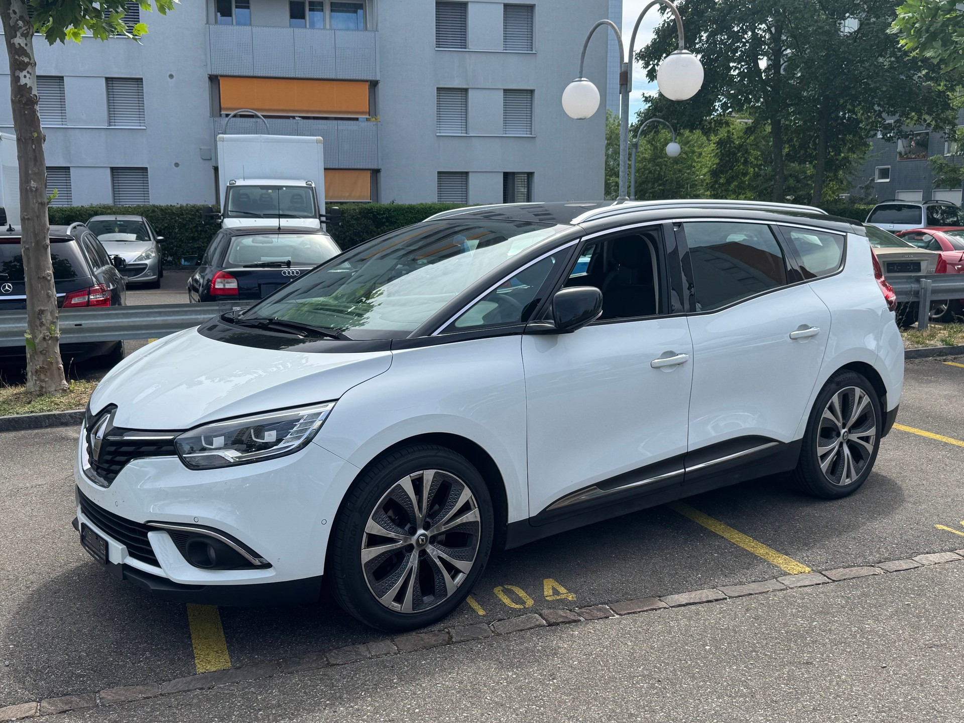 RENAULT Grand Scénic 1.3 16V Turbo Initiale Paris EDC-image-0
