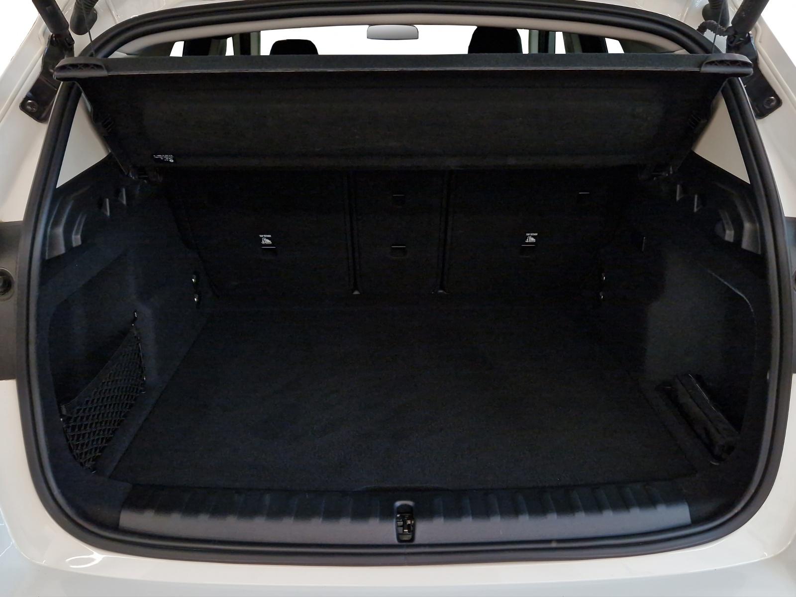 BMW X1 xDrive30e Steptronic-image-17