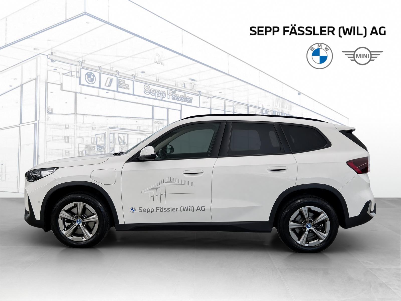 BMW X1 xDrive30e Steptronic-showroom-element-1