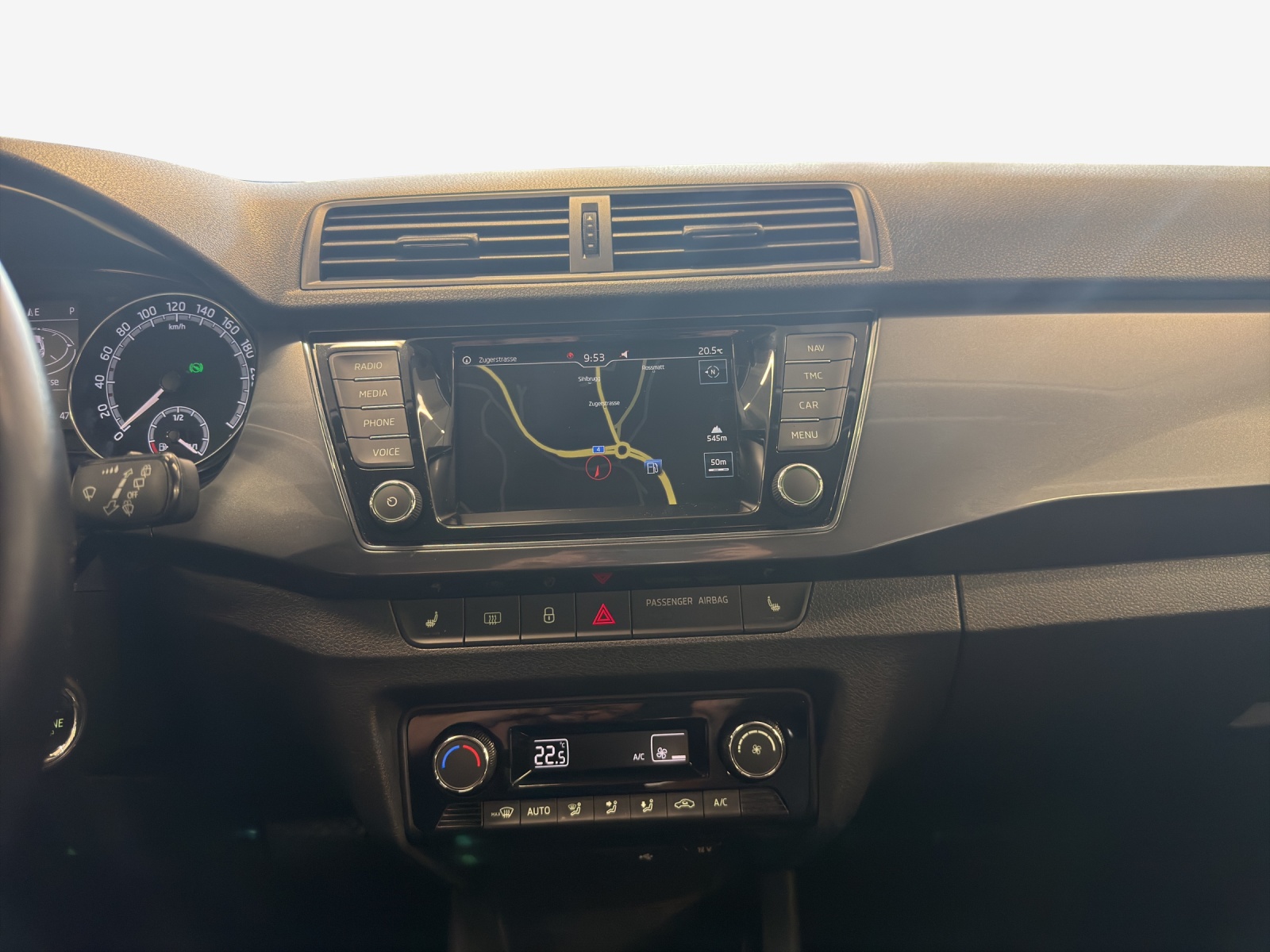 SKODA Fabia Combi 1.0 TSI Clever DSG-image-10