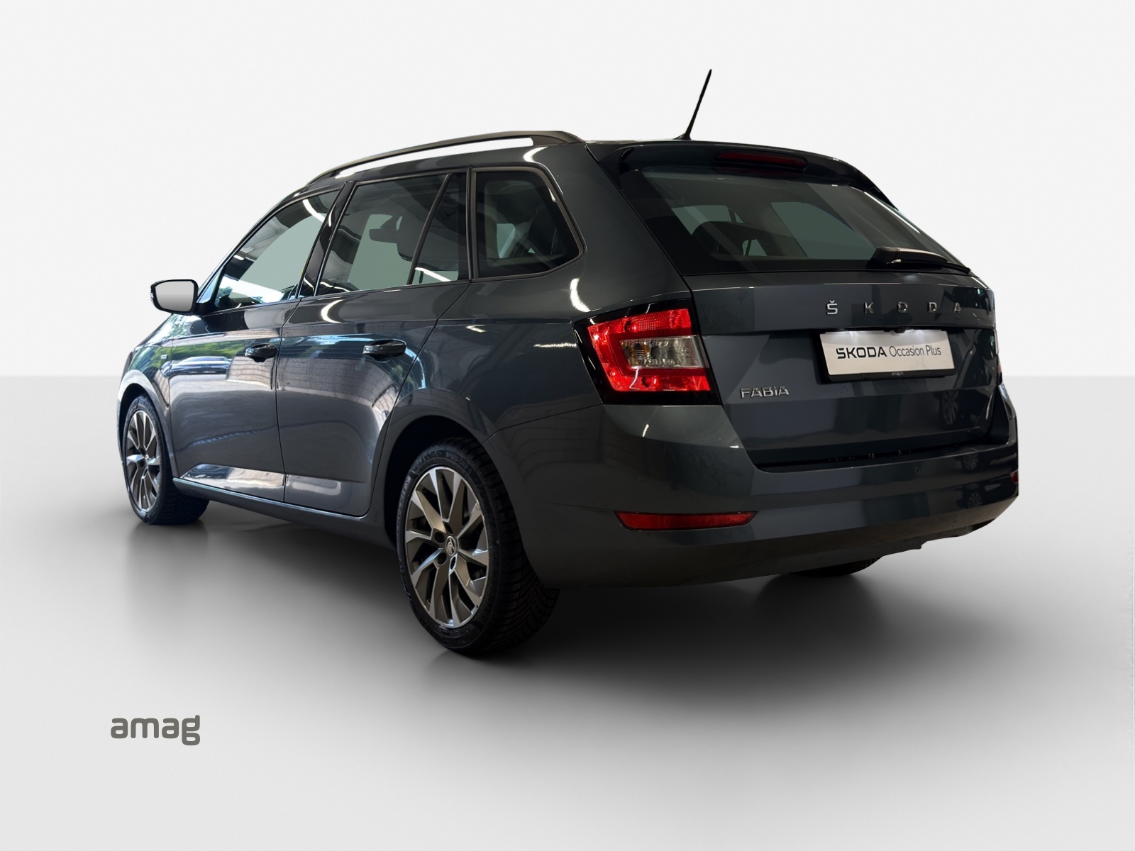 SKODA Fabia Combi 1.0 TSI Clever DSG-image-2