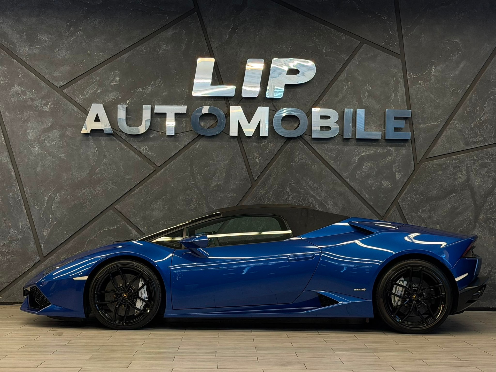 LAMBORGHINI Huracan LP610-4 Spyder DCT-image-6