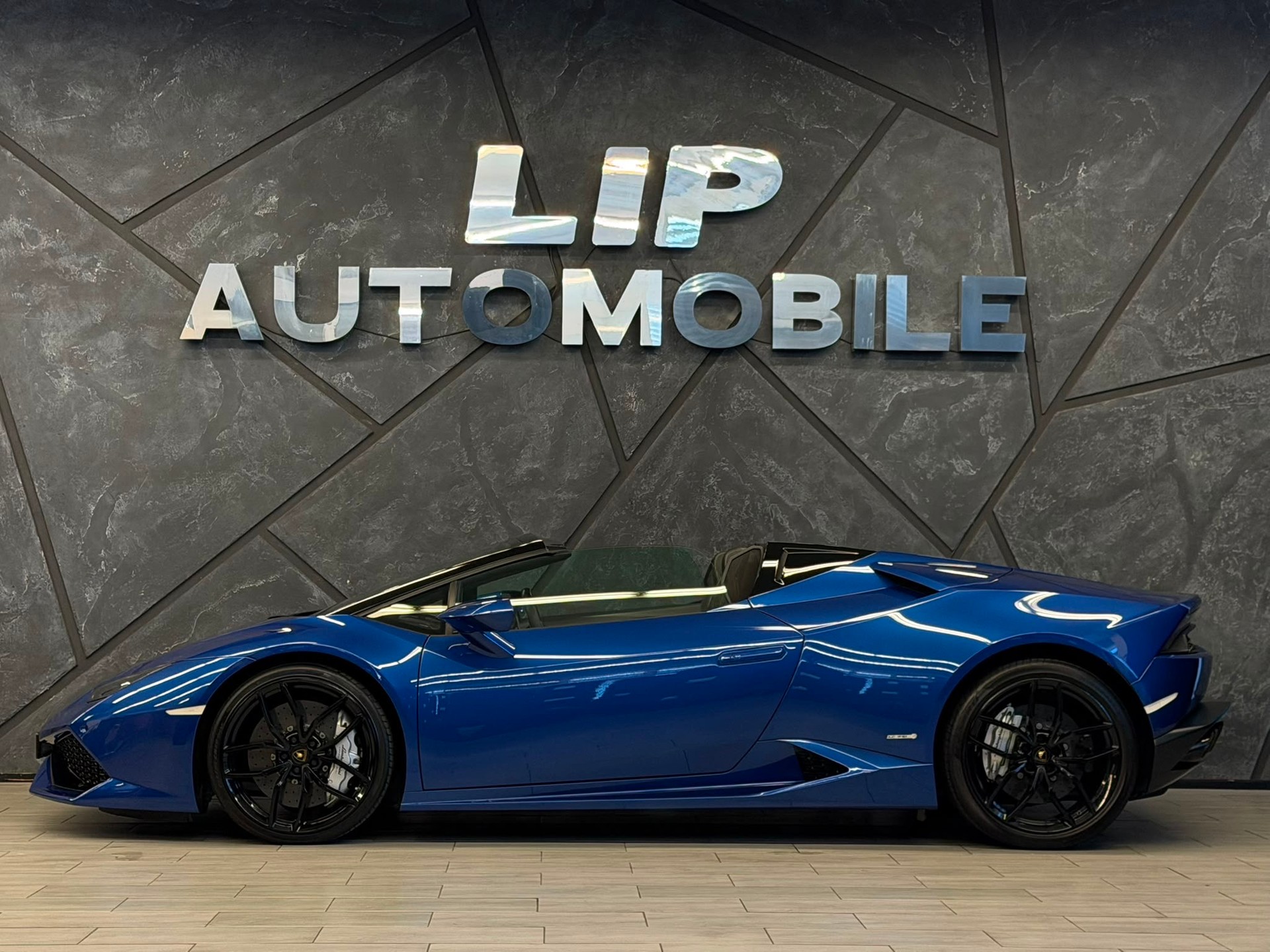 LAMBORGHINI Huracan LP610-4 Spyder DCT-image-7