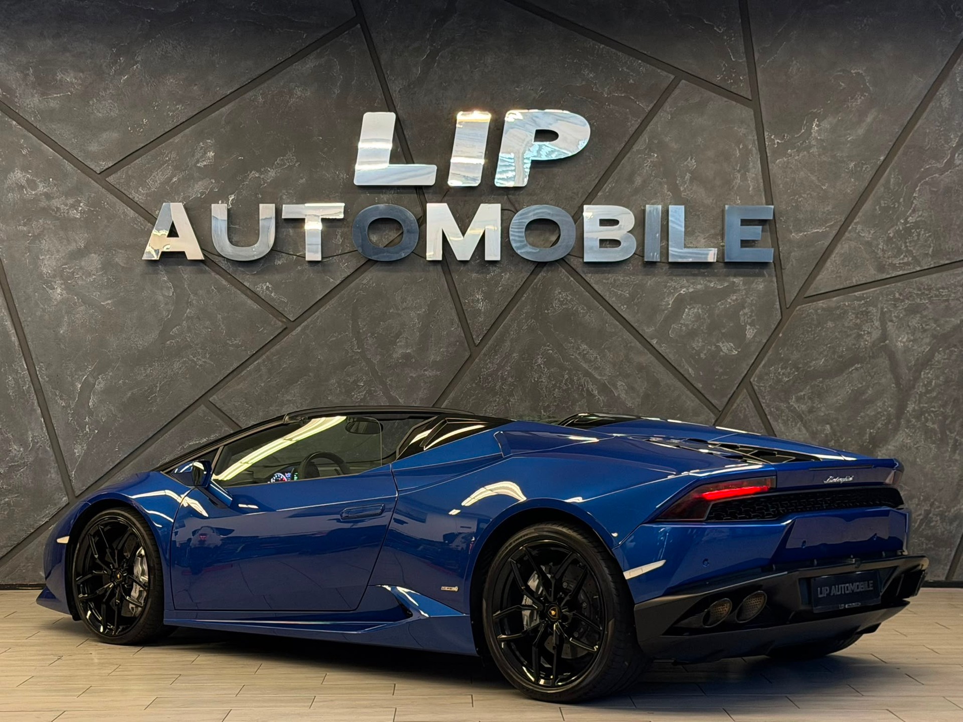 LAMBORGHINI Huracan LP610-4 Spyder DCT-image-12