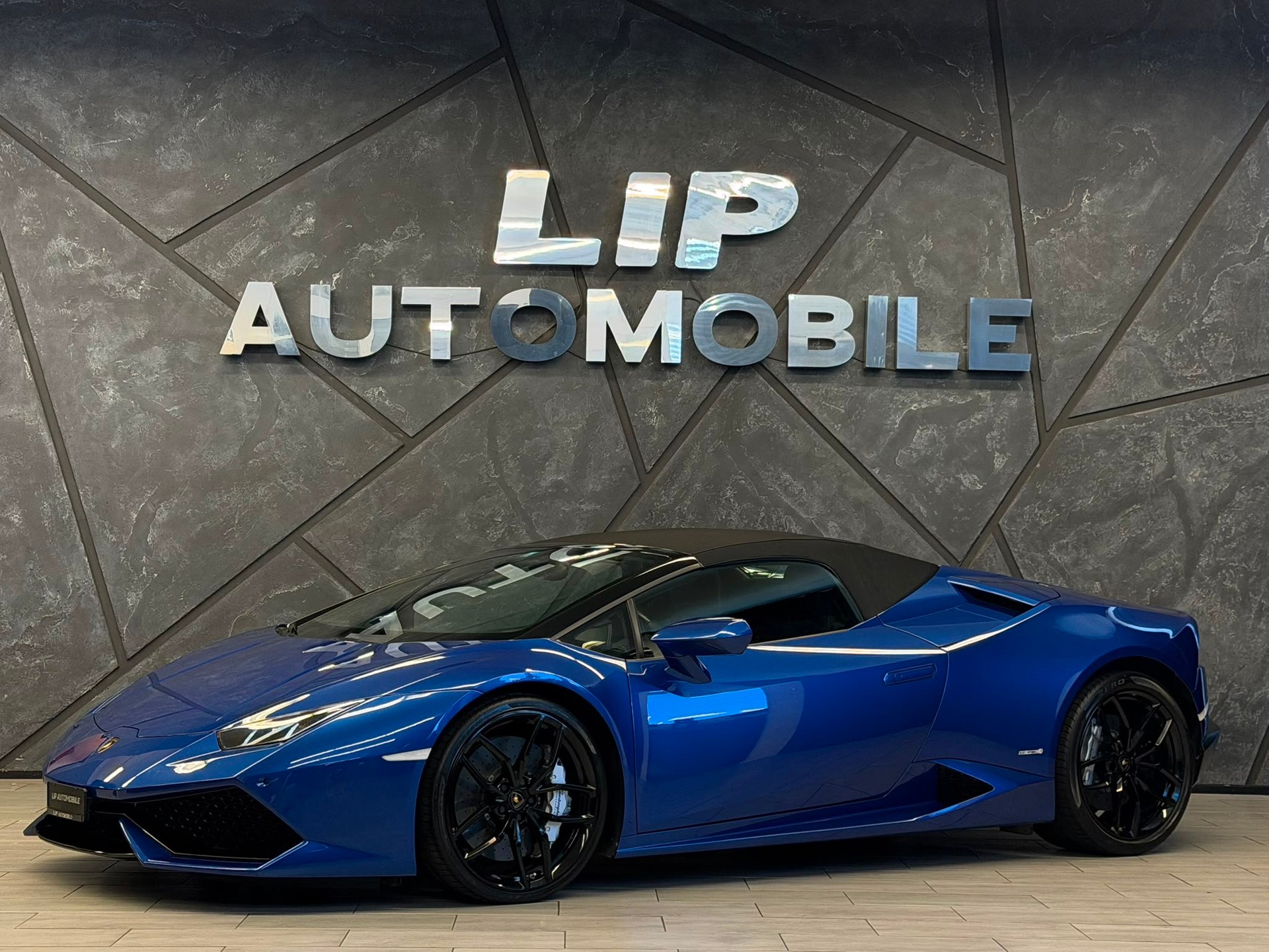 LAMBORGHINI Huracan LP610-4 Spyder DCT-showroom-element-1