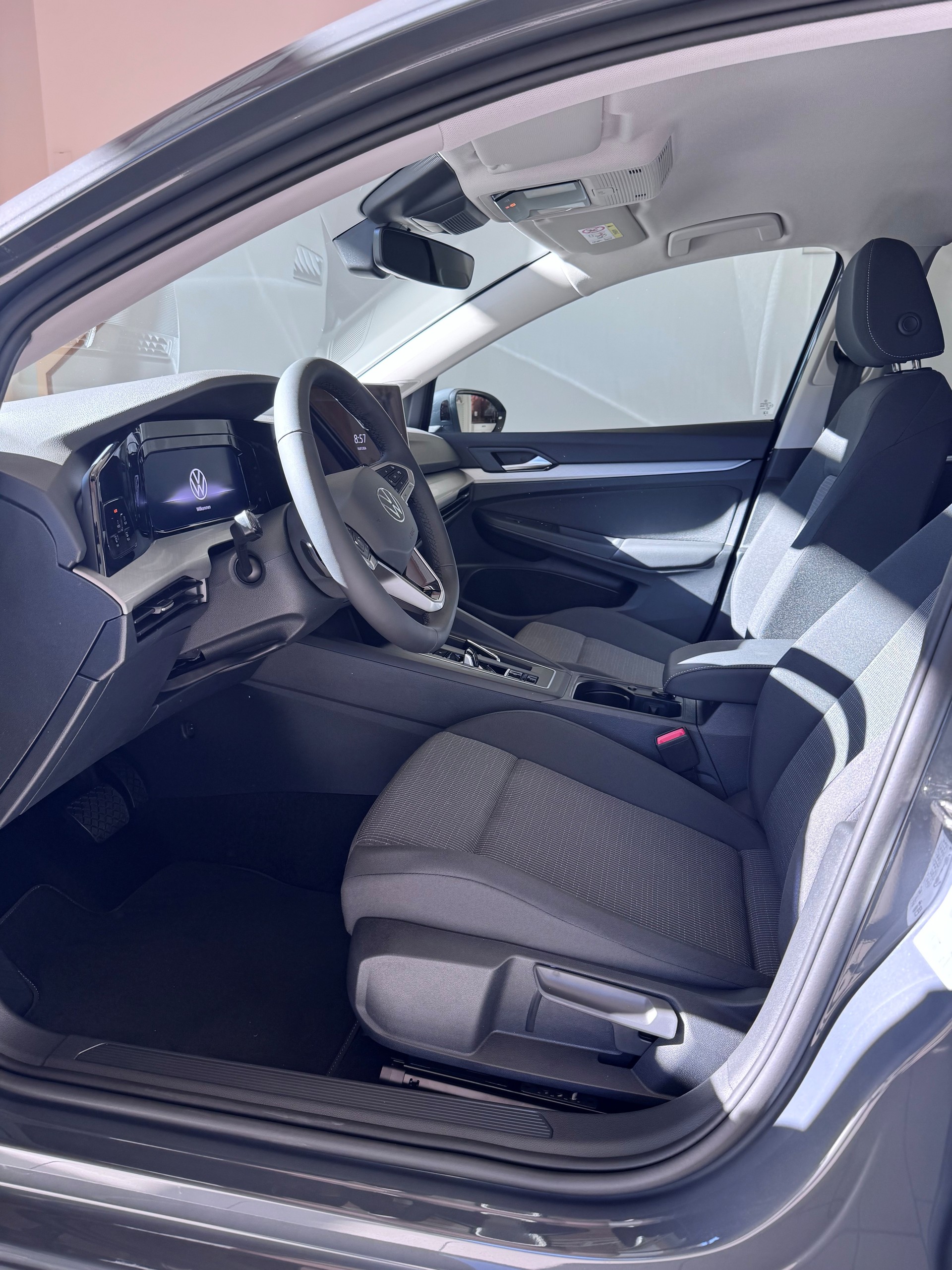 VW Golf Value 1.5eTSI 115PS 1500ccm 115PS/85kW 4 Zylinder eTSI Benzin / mHEV-image-4