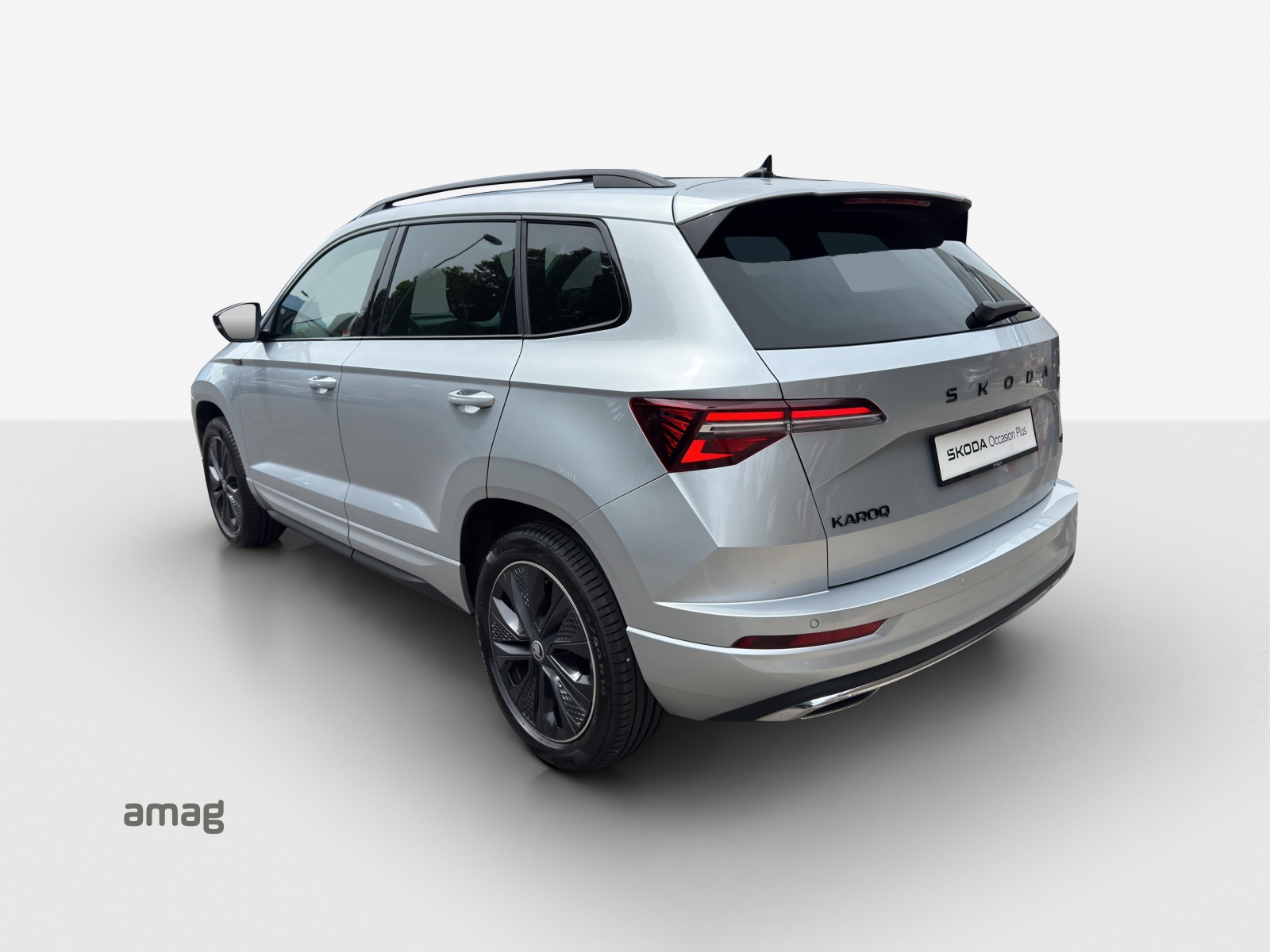 SKODA Karoq 2.0 TSI SportLine 4x4 DSG-image-2
