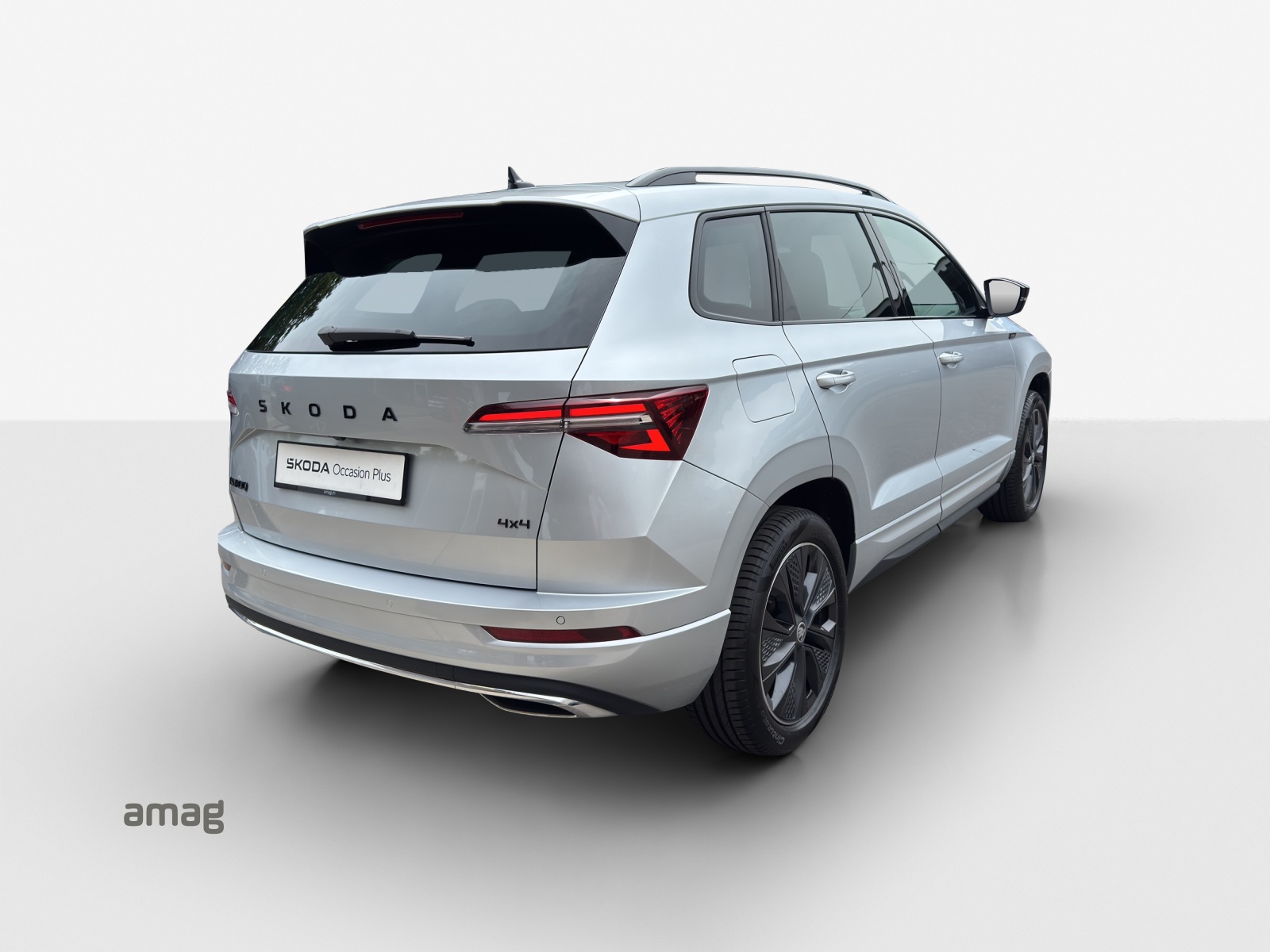 SKODA Karoq 2.0 TSI SportLine 4x4 DSG-image-4