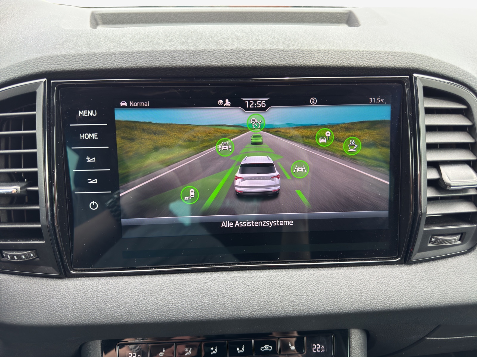 SKODA Karoq 2.0 TSI SportLine 4x4 DSG-image-15
