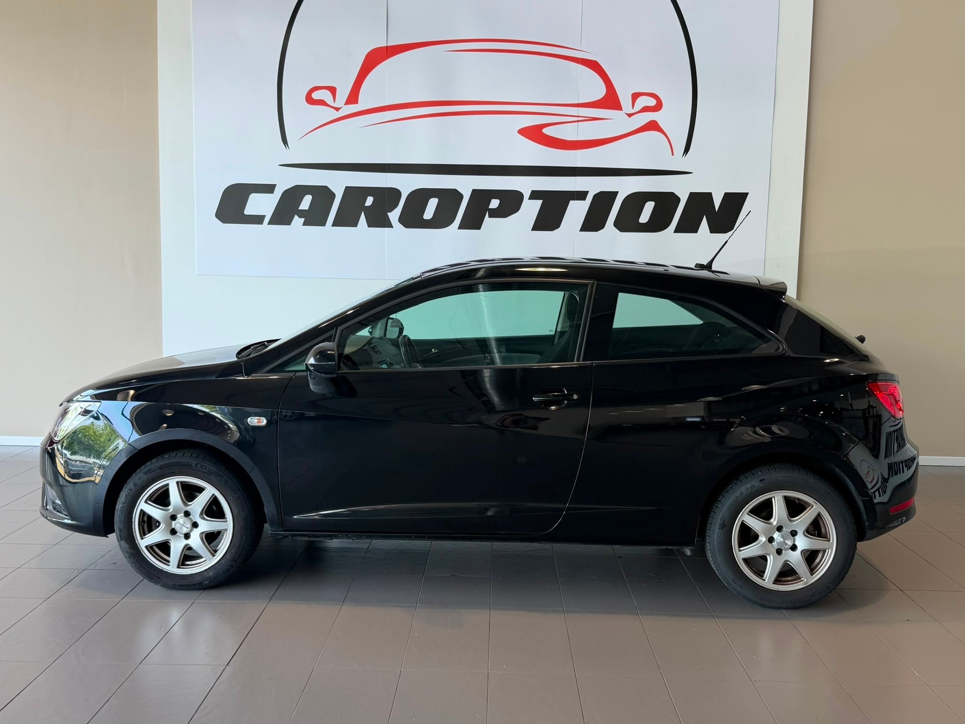 SEAT Ibiza SC 1.2 TSI FR DSG-image-2