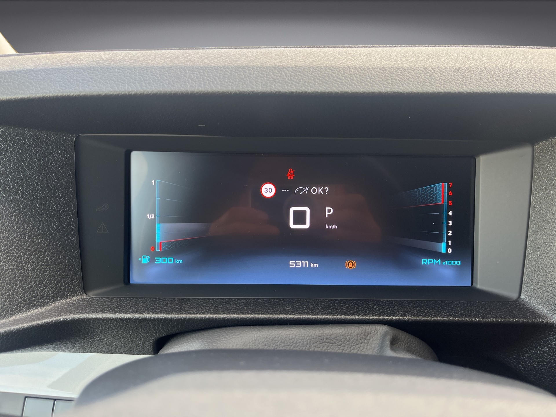 CITROEN Spacetourer 2.2 BlueHDi You XL *9 Plätzer, Automat, AHK,*-image-22
