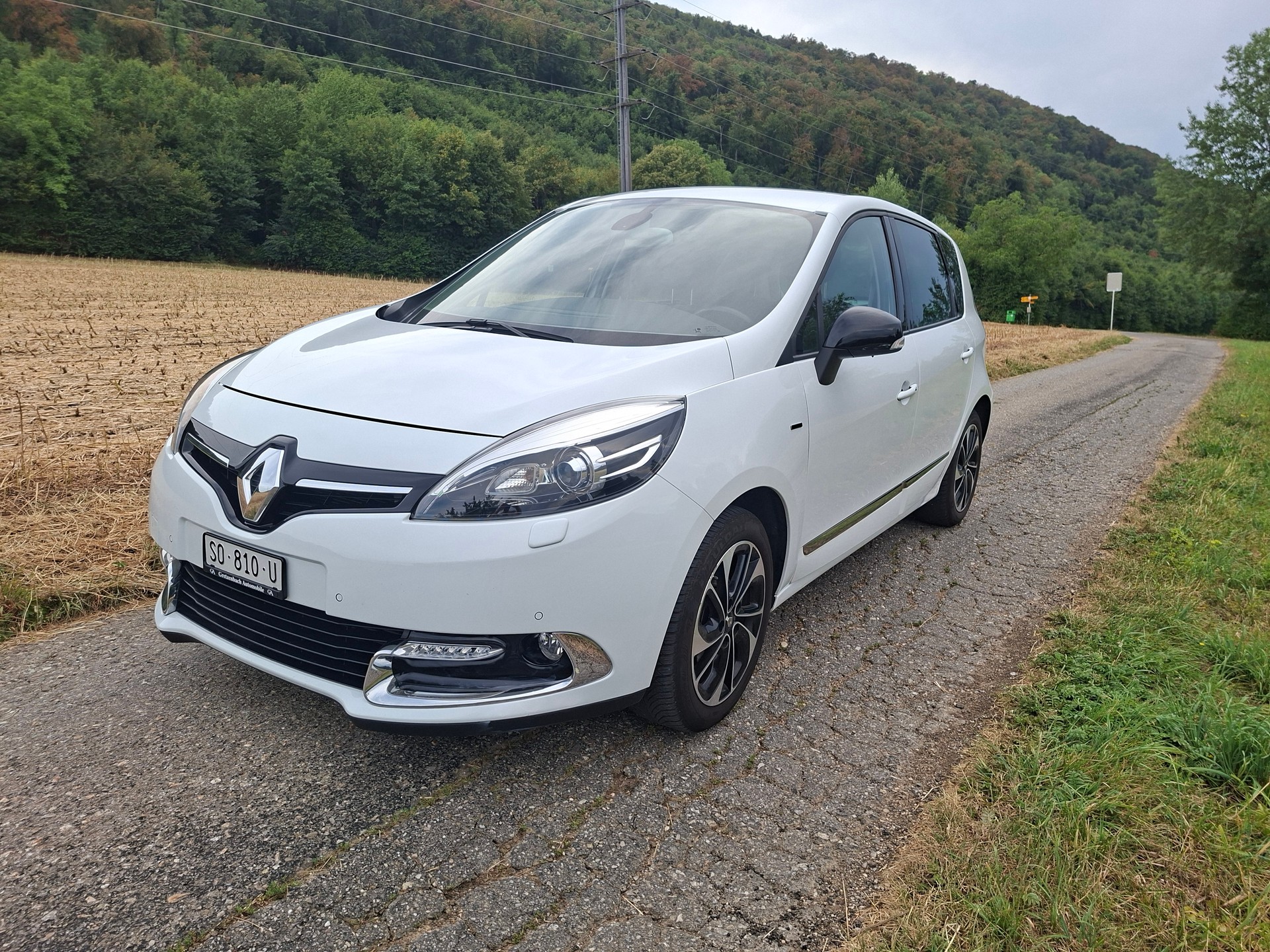 RENAULT Scénic 1.2 16V Turbo Bose-image-0