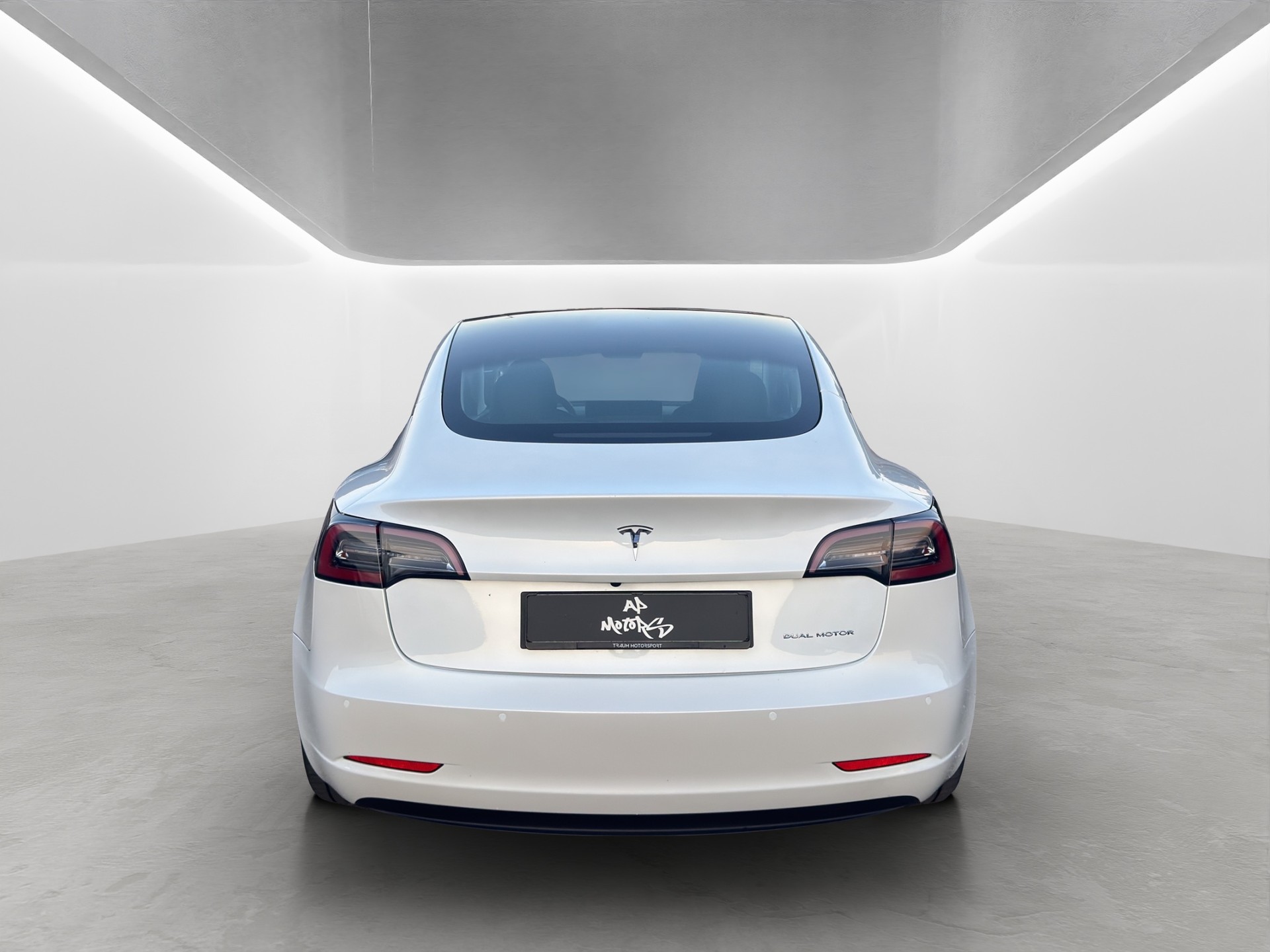 TESLA Model 3 Long Range Dual Motor AWD-image-7