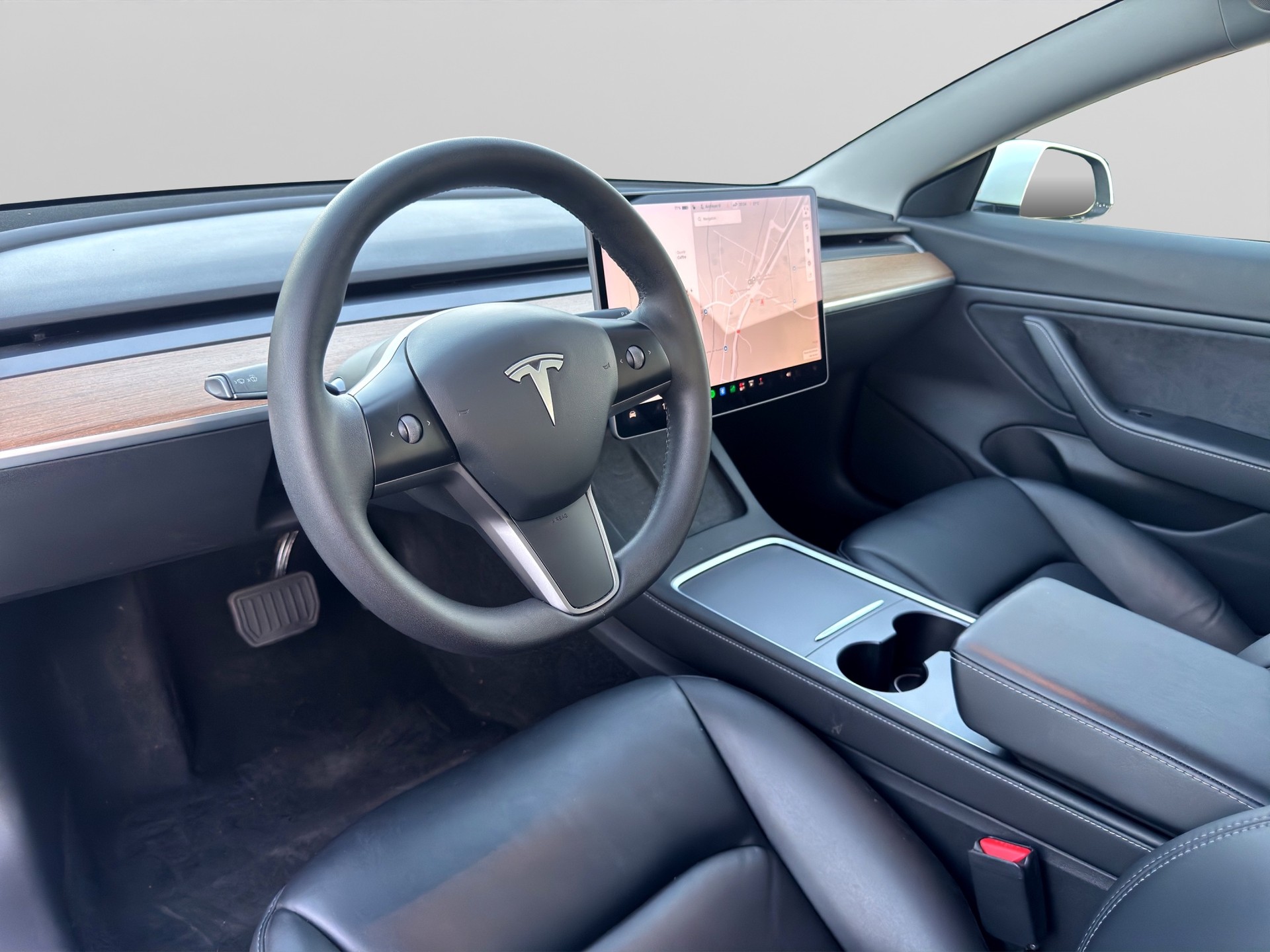 TESLA Model 3 Long Range Dual Motor AWD-image-9