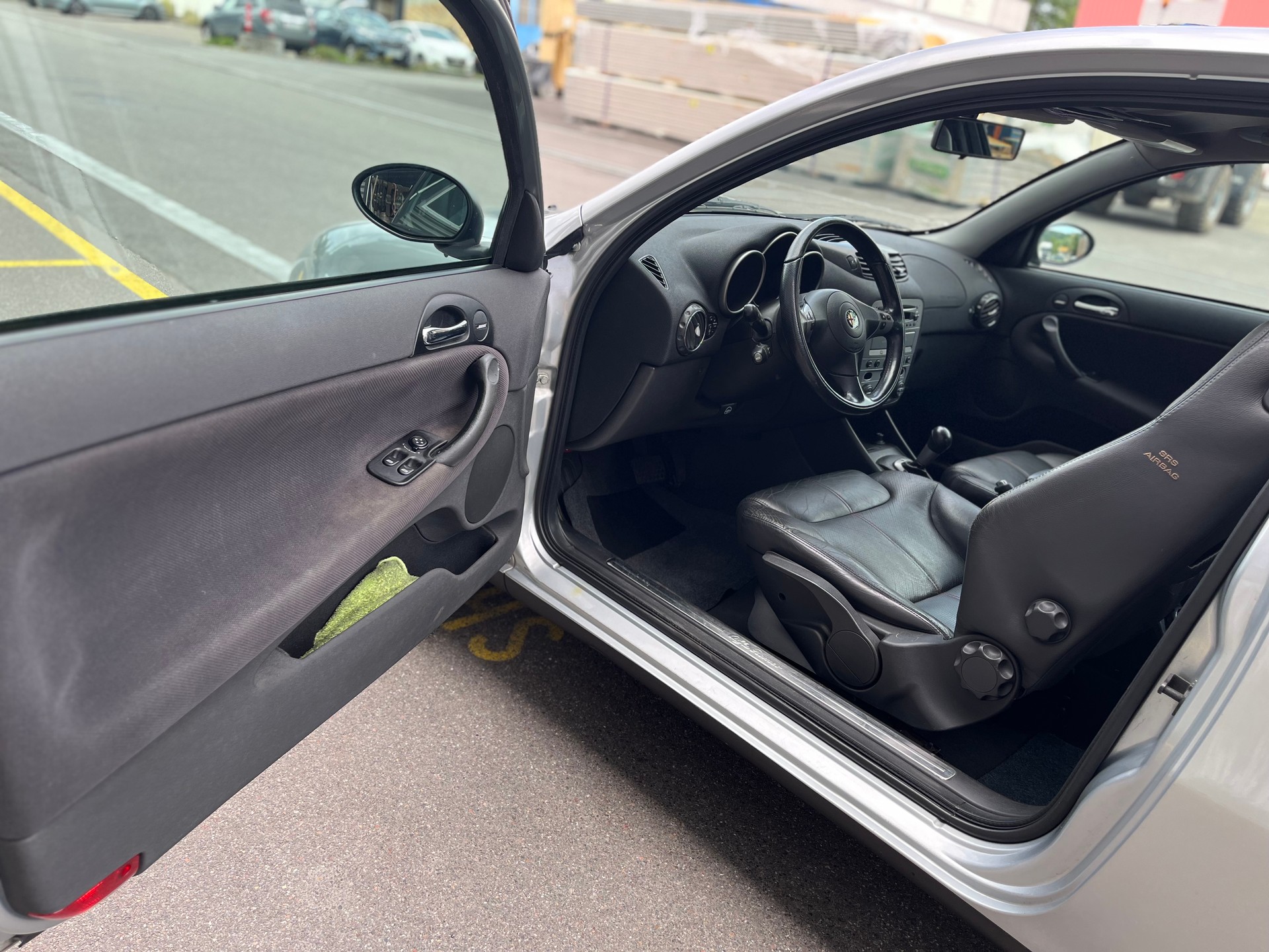 ALFA ROMEO Halbautomat frisch MFK und frisch Servic 2.0i-image-12
