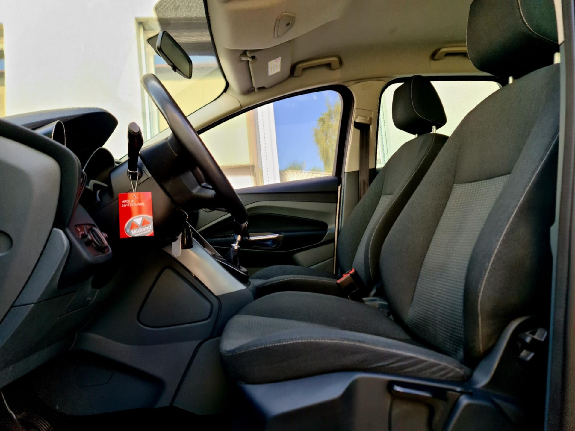 FORD C-Max 1.6 SCTi Titanium-image-10