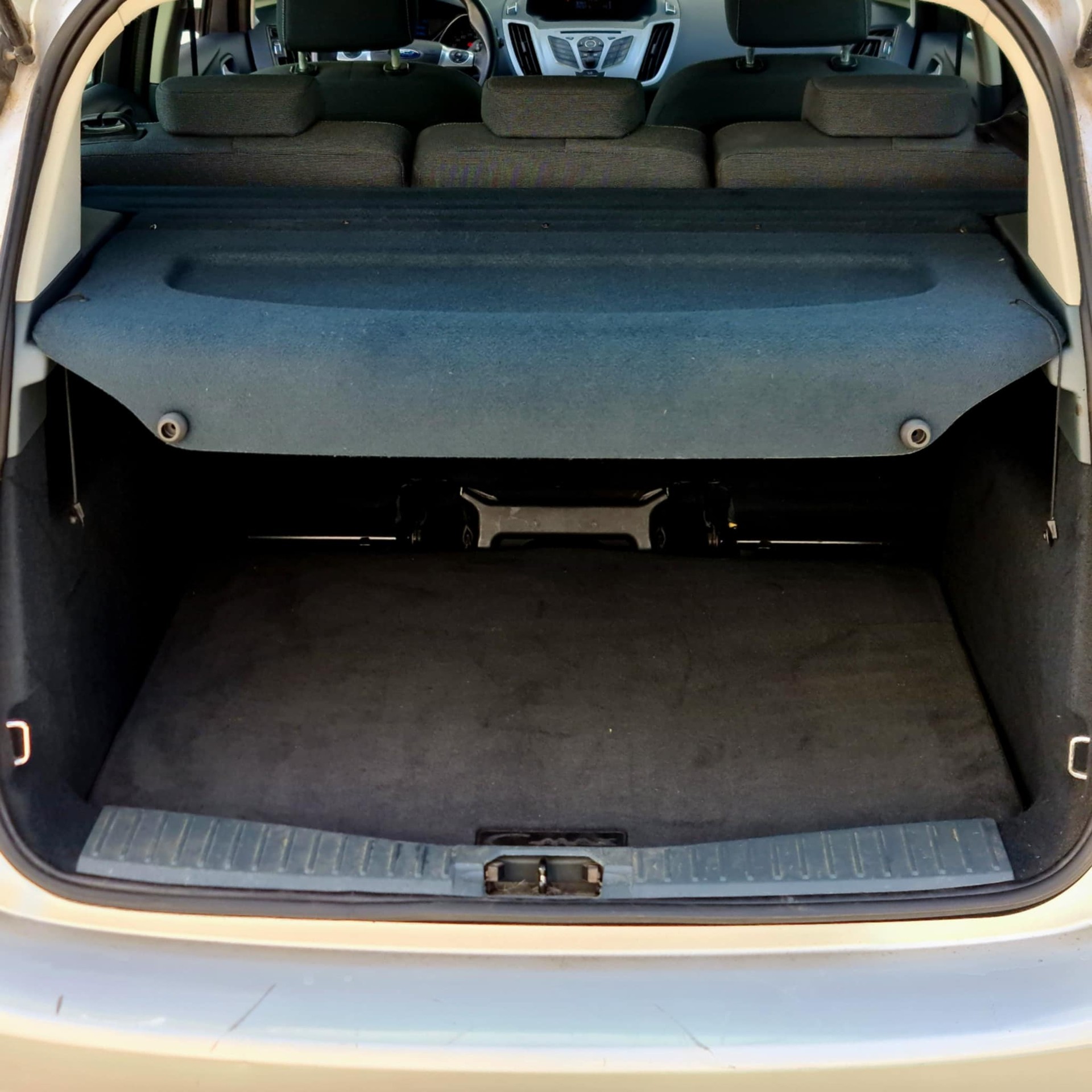 FORD C-Max 1.6 SCTi Titanium-image-14
