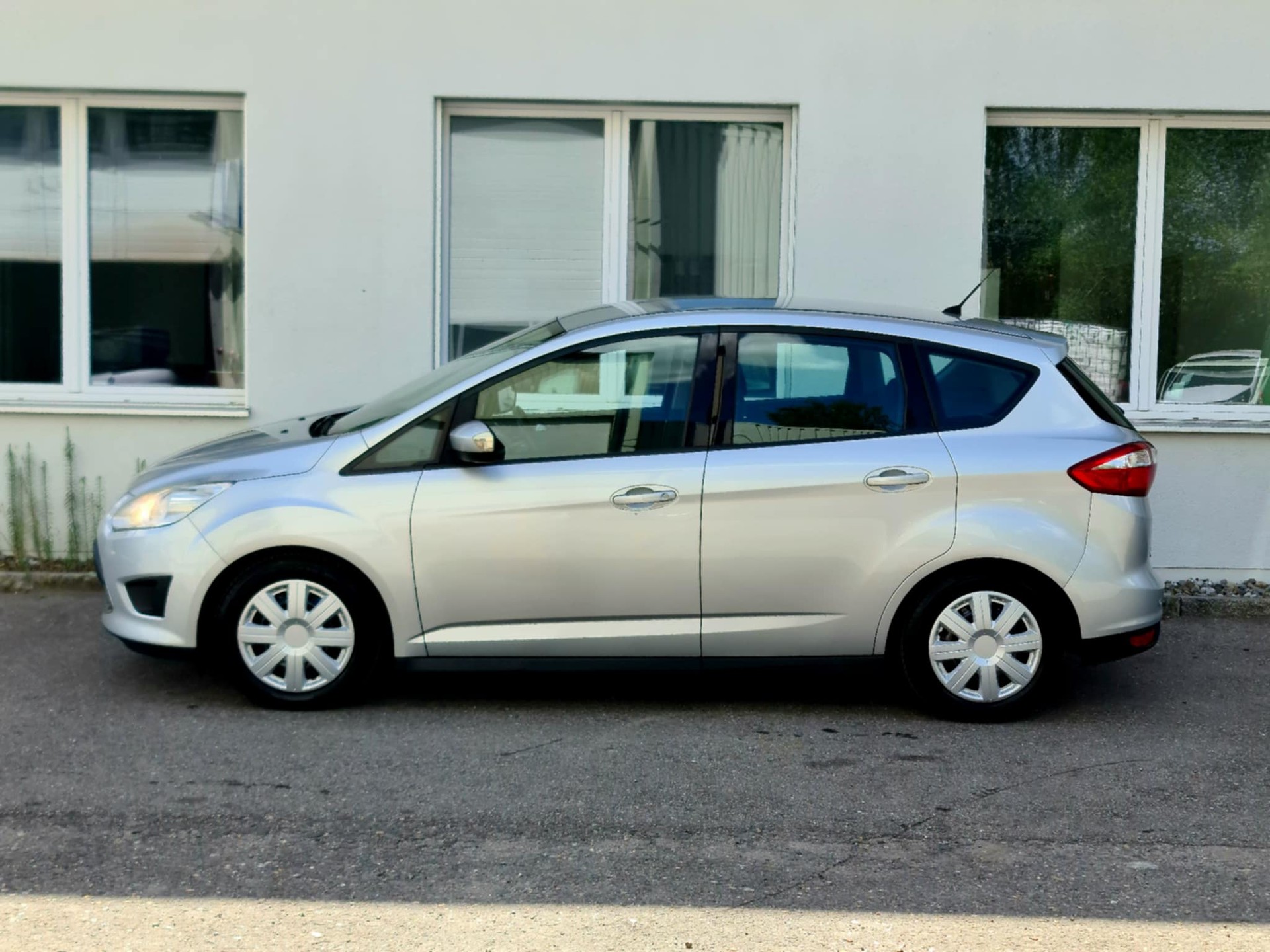 FORD C-Max 1.6 SCTi Titanium-image-4